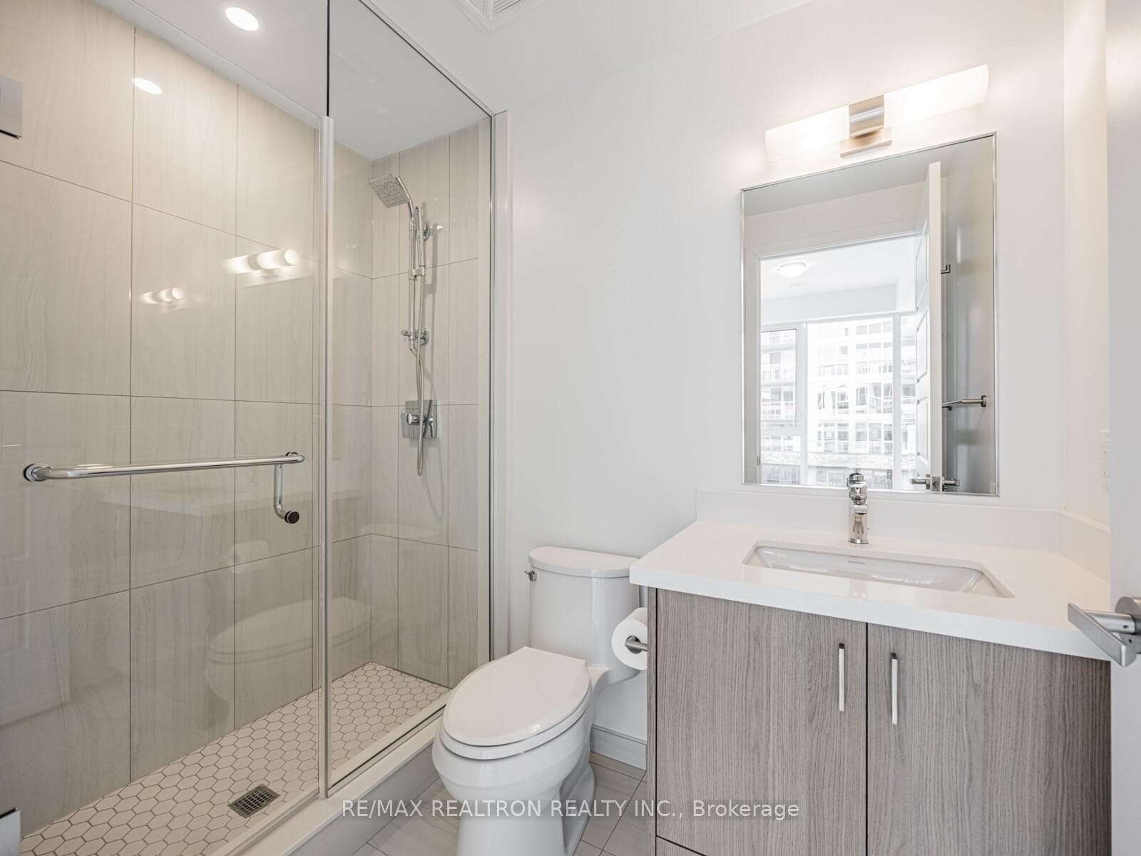 333 Sunseeker Avenue Unit 428 photo 10