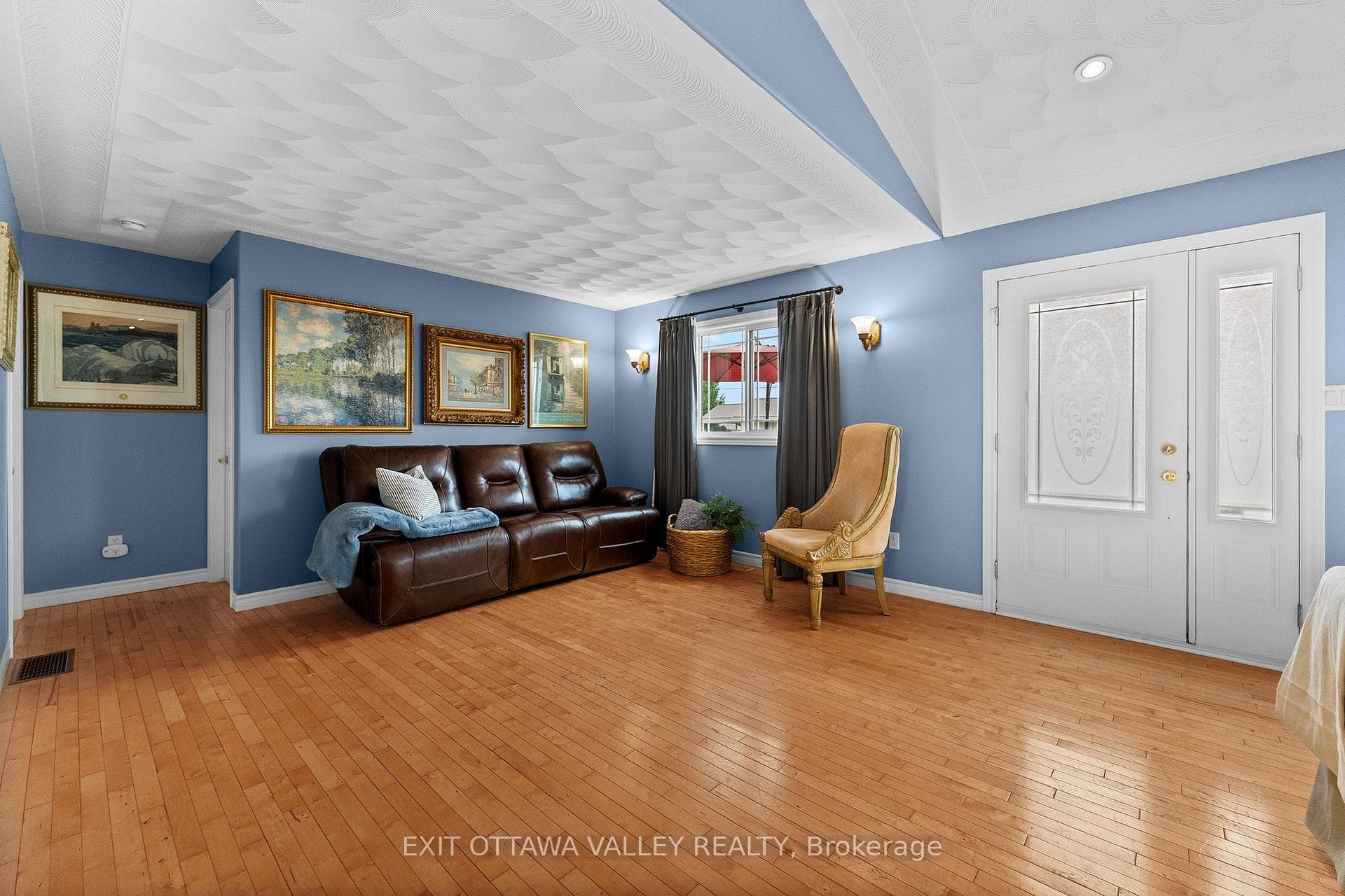 62 Meadowview Drive photo 4
