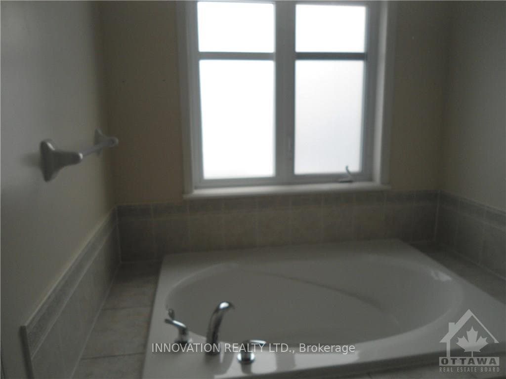 286 GOLDRIDGE Drive photo 16