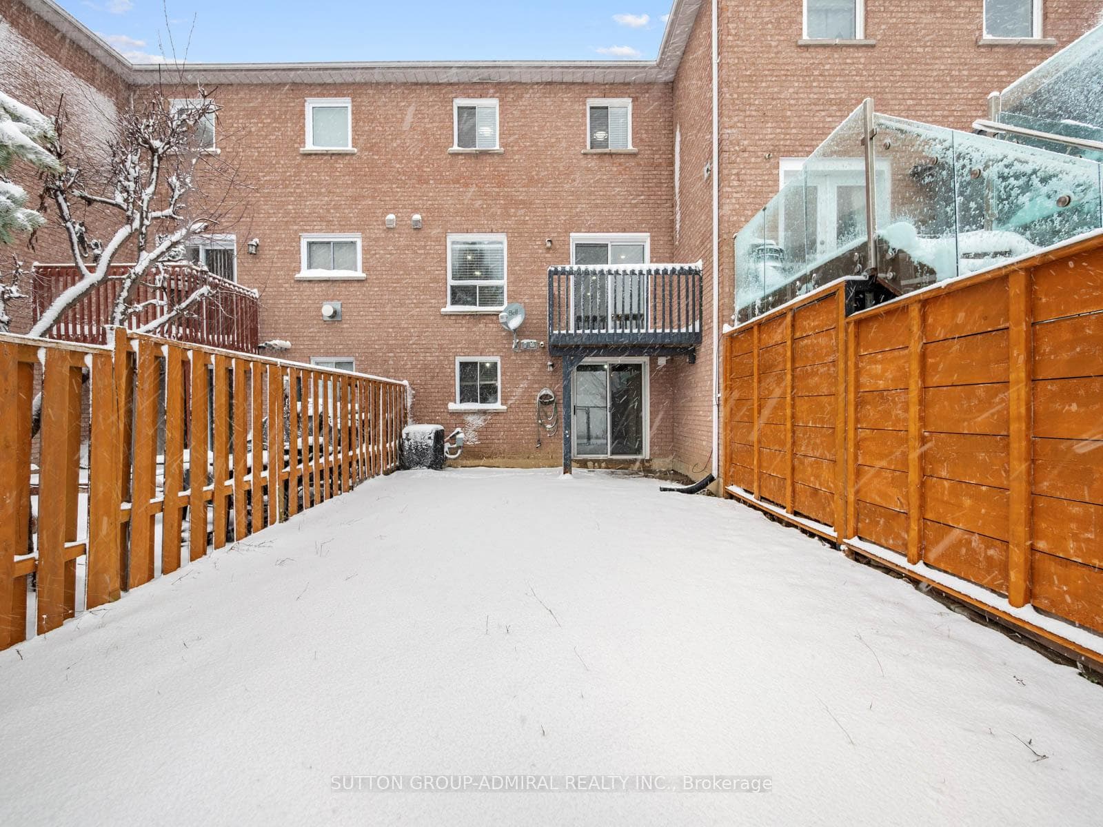 81 Parktree Drive photo 27