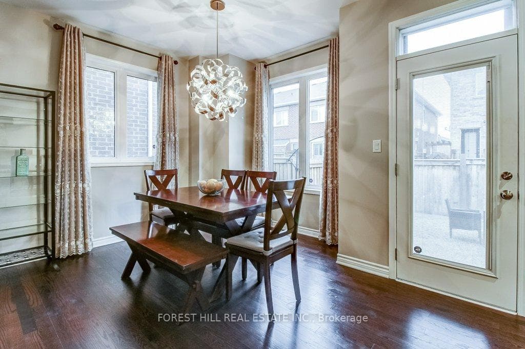 949 Kelman Court photo 8