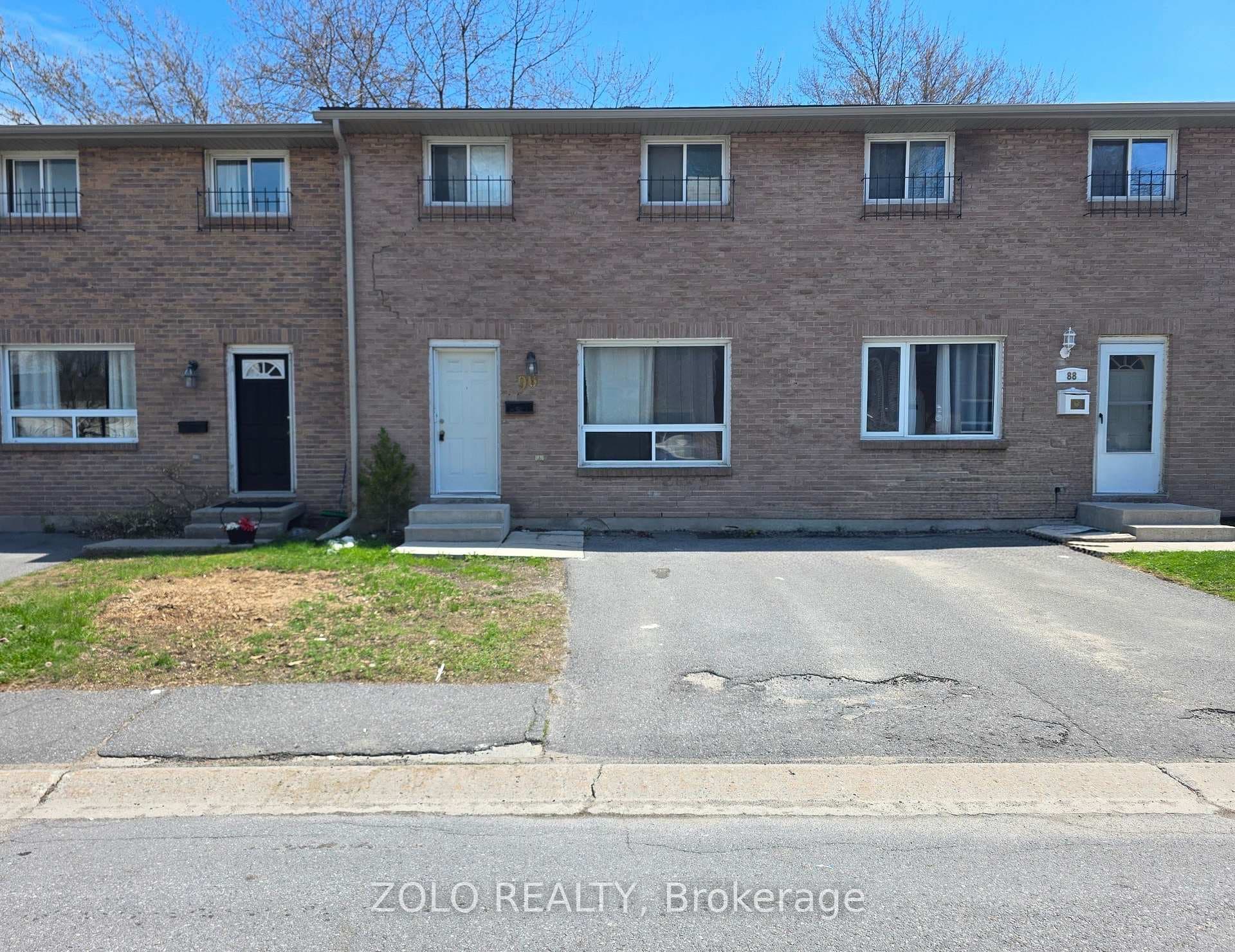 90 Rosemund Crescent Unit 35 photo 2