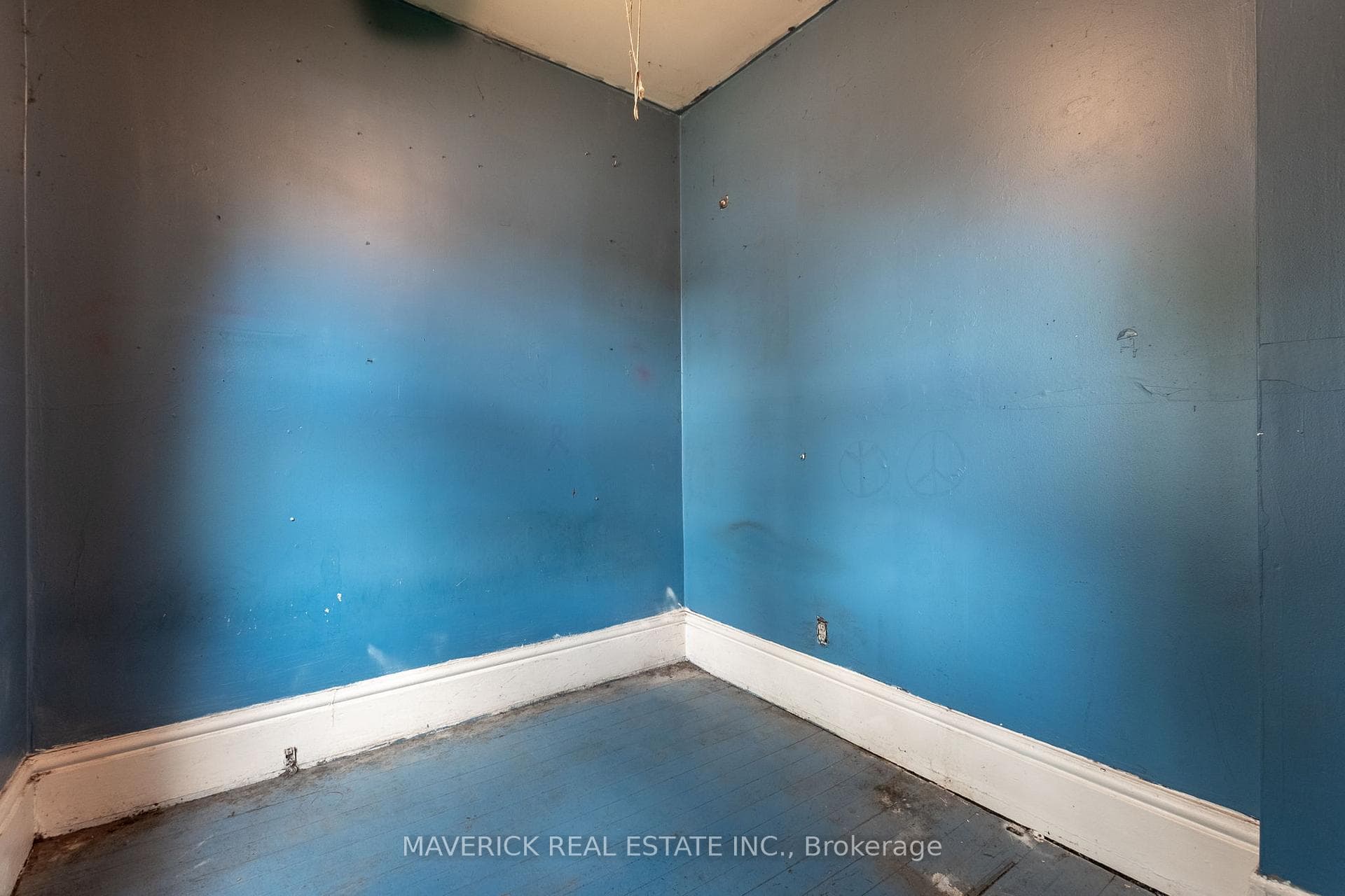 77 St Julien Street photo 12