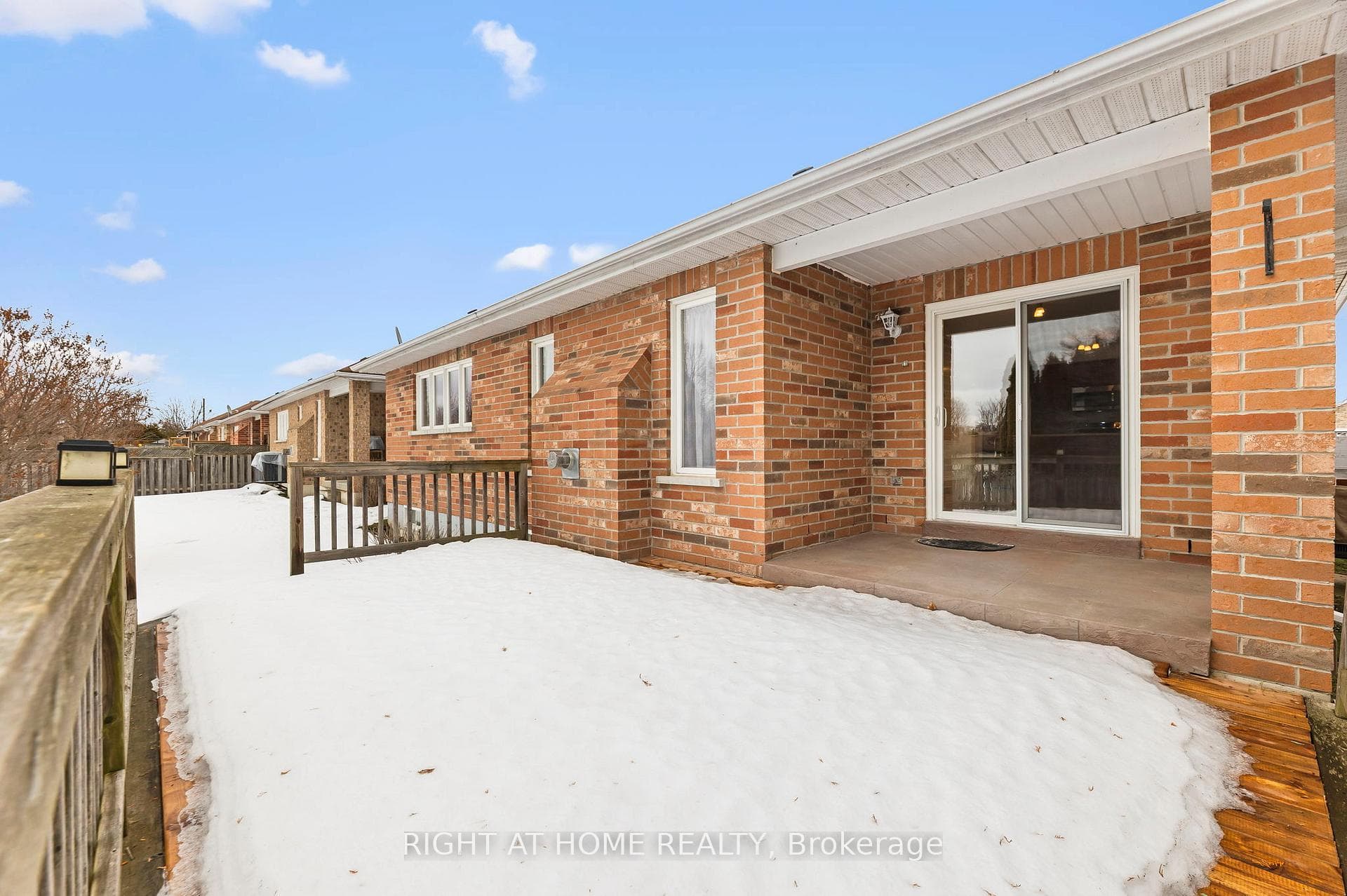 56 Elmwood Avenue photo 26