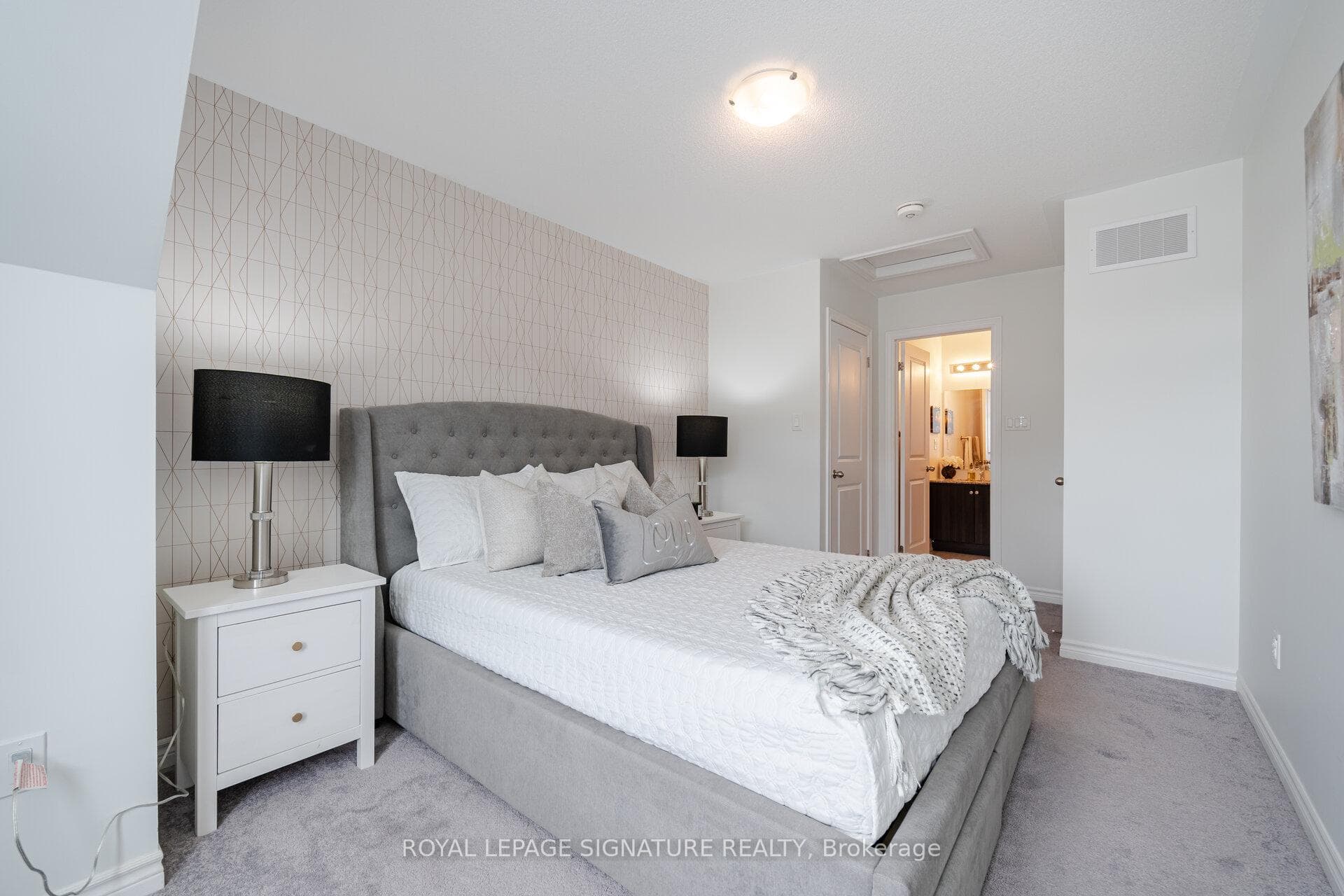 2539 Boston Glen Unit 21 photo 27
