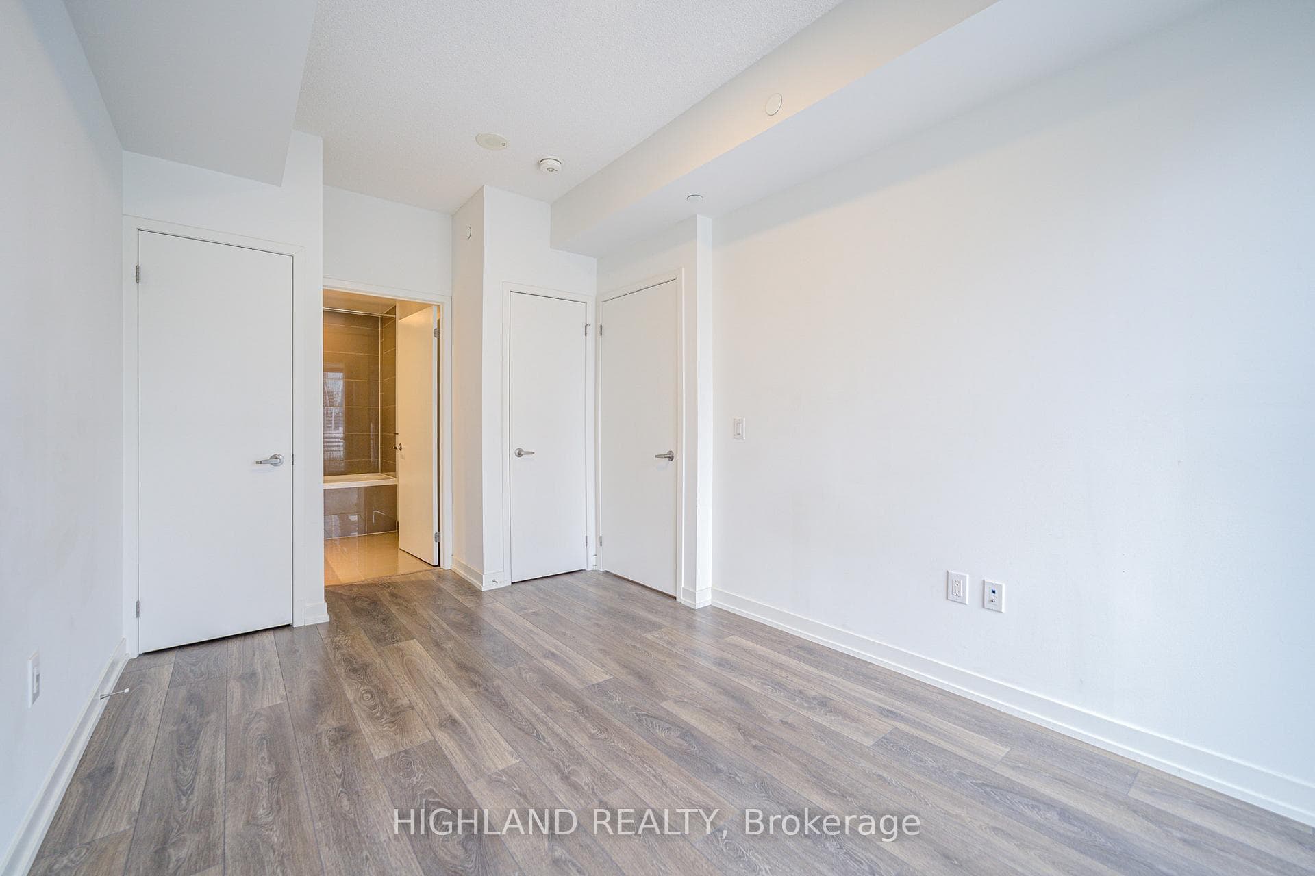 15 Lower Jarvis Street Unit 811 photo 15