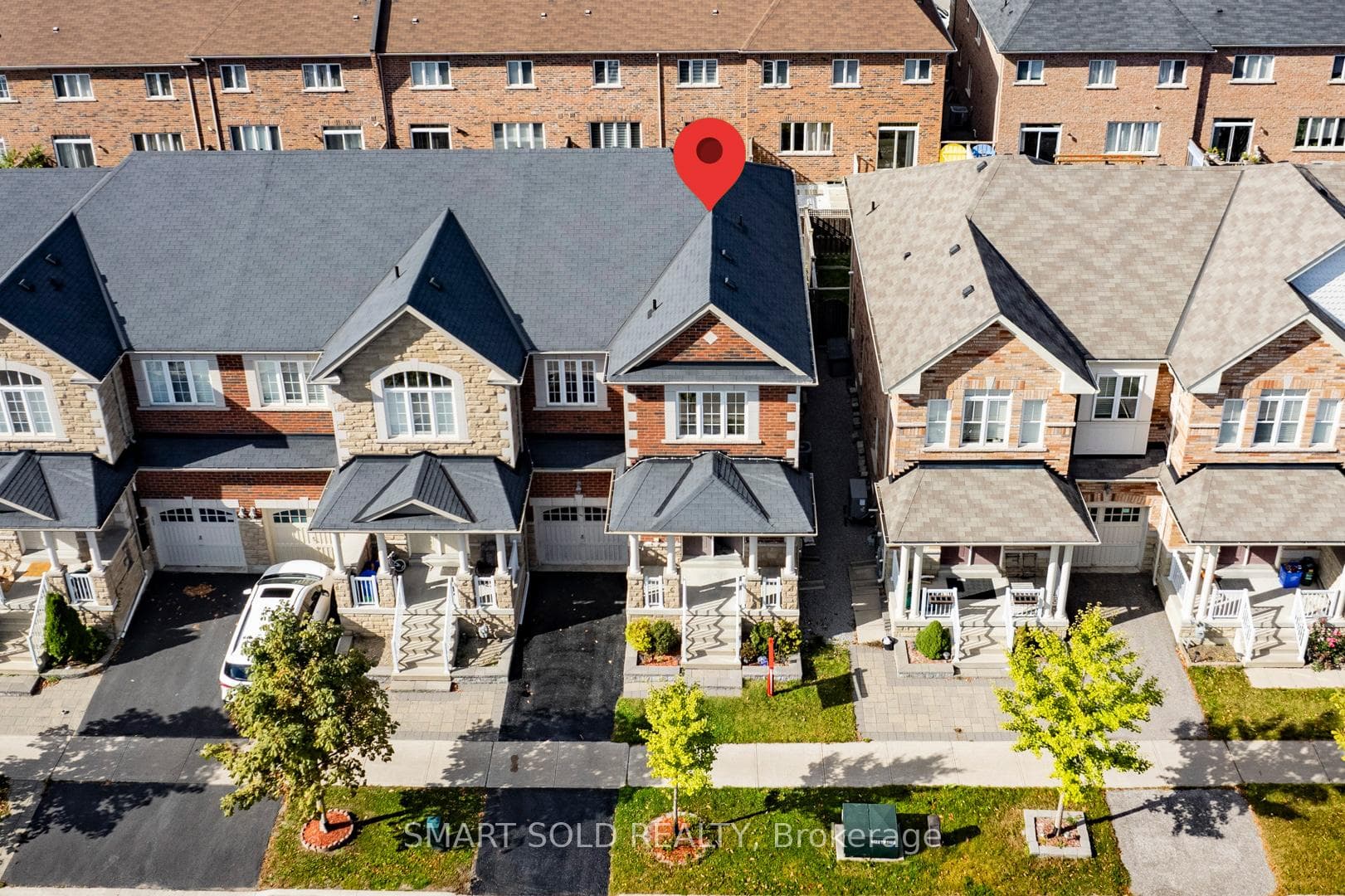 14 Greenspire Avenue photo 1