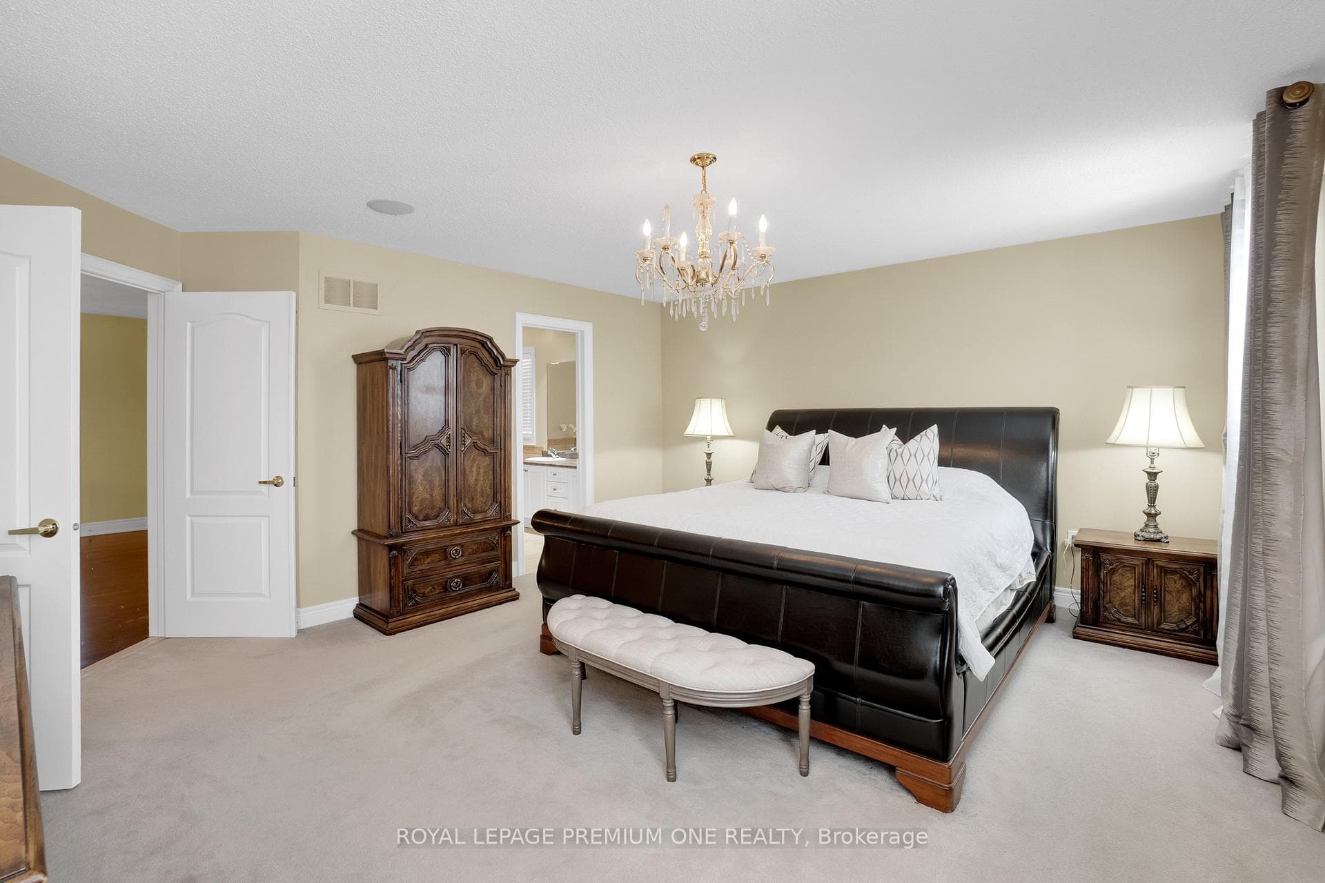 47 Princess Valley Crescent photo 16