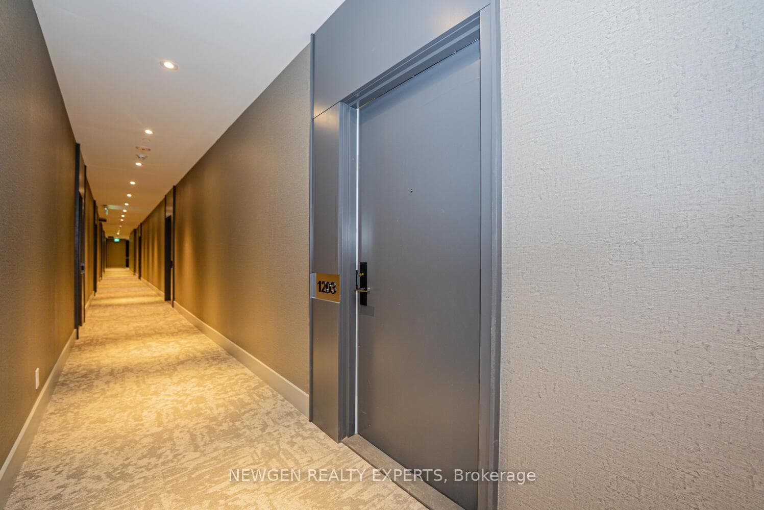 285 Dufferin Street Unit 1203 photo 6