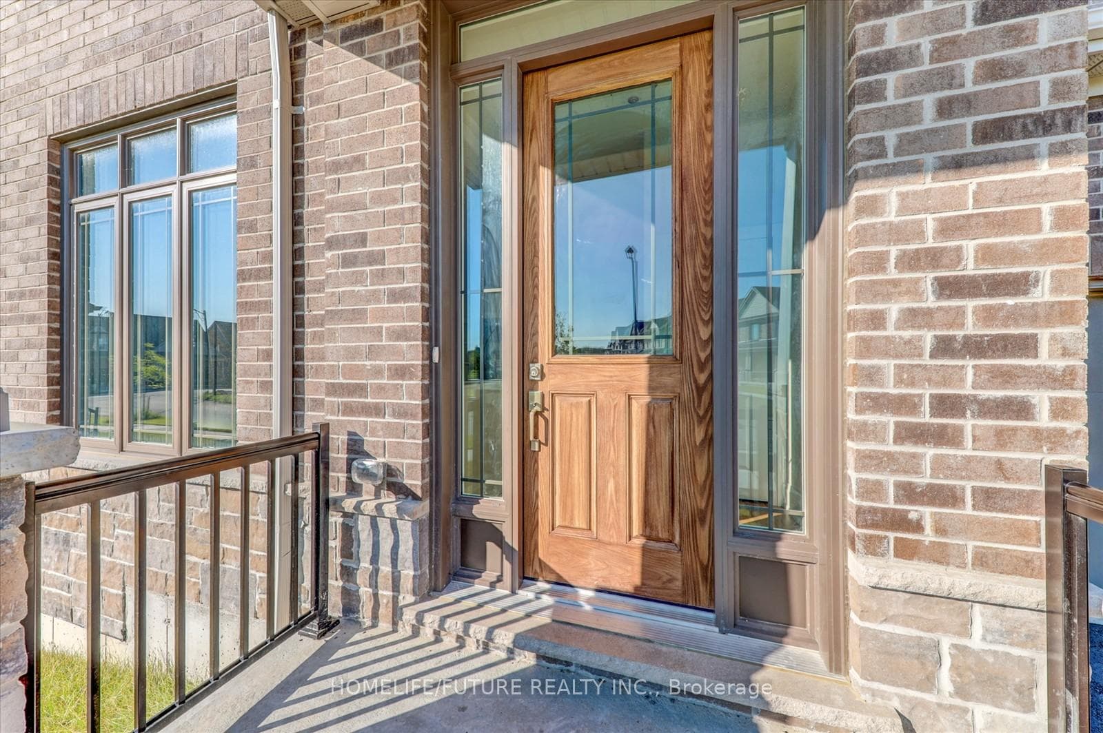 212 Mallory Terrace photo 4