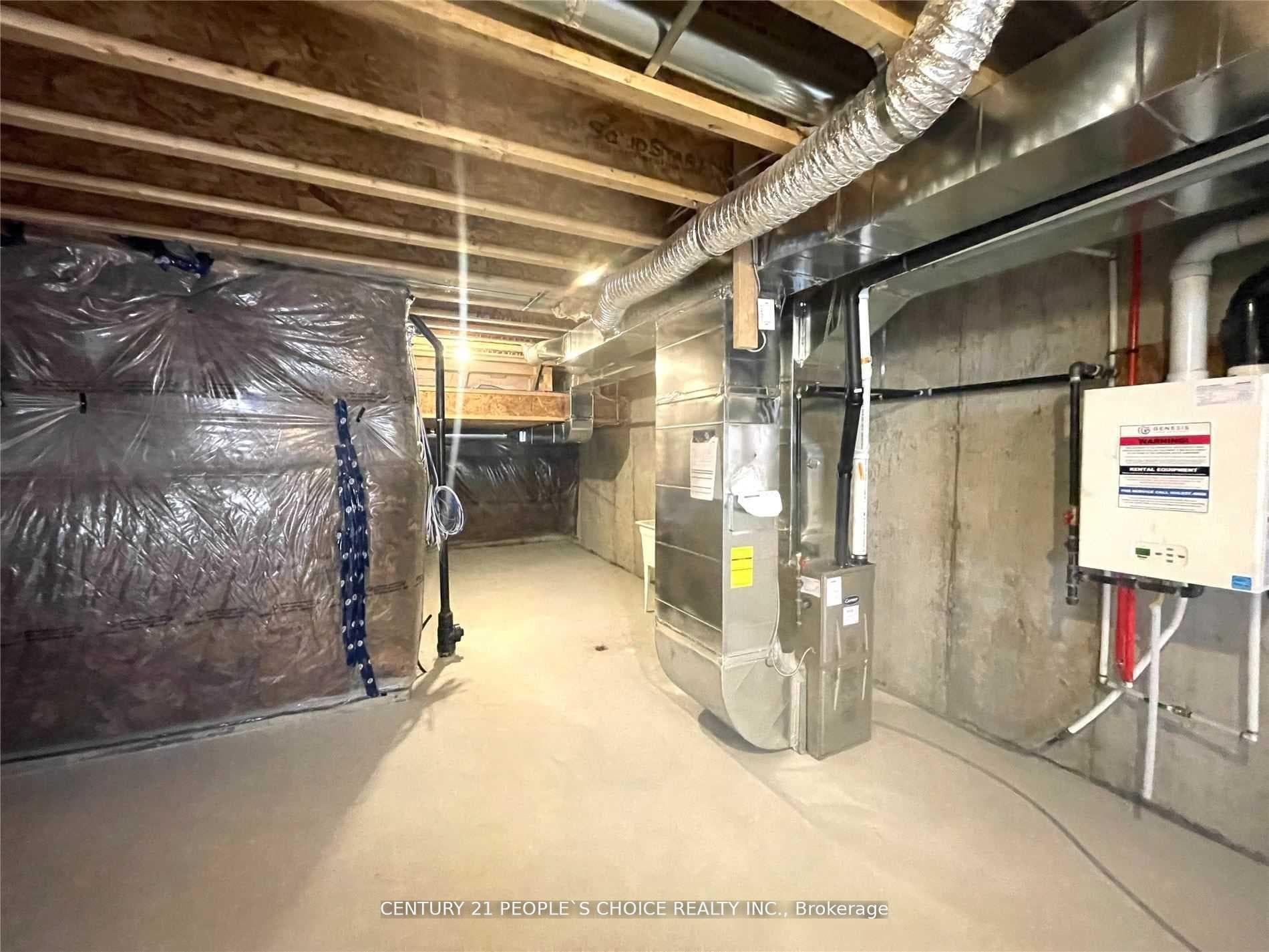 1471 Blackmore Street photo 36