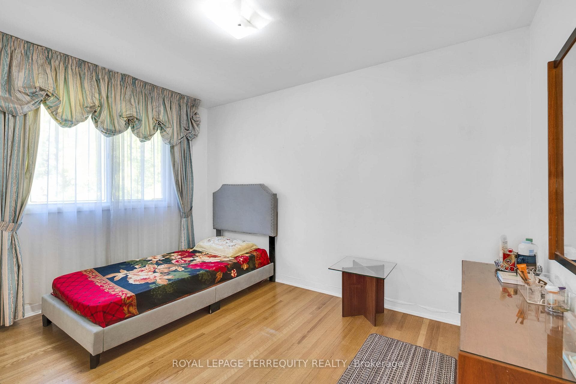 106 Grandravine Drive photo 18