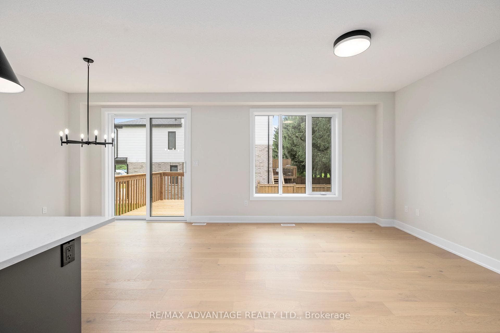 603 Regent Street photo 9