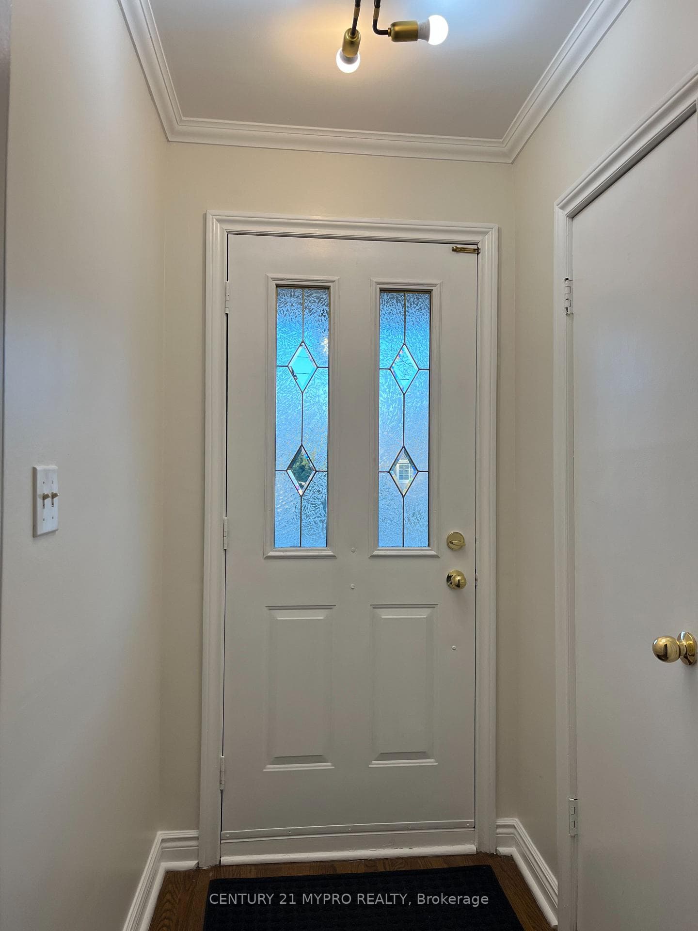 284 Hampton Heath Road photo 4
