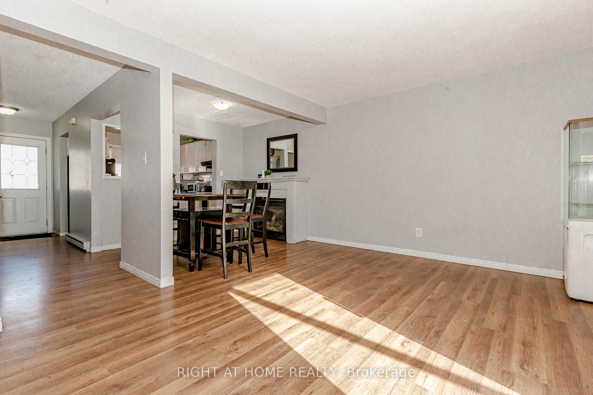 17 Hedley Court photo 1