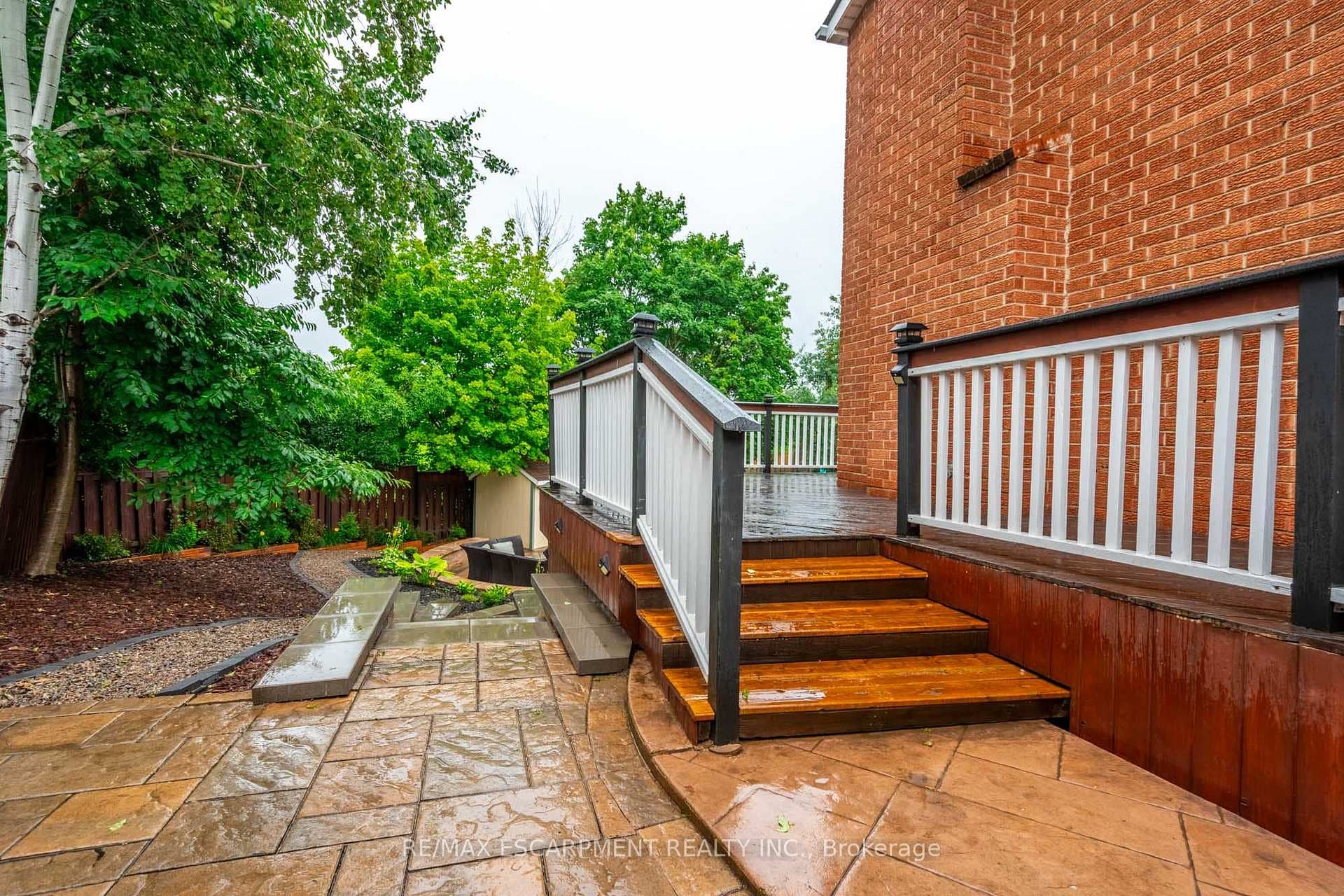2369 Shropshire Place photo 33
