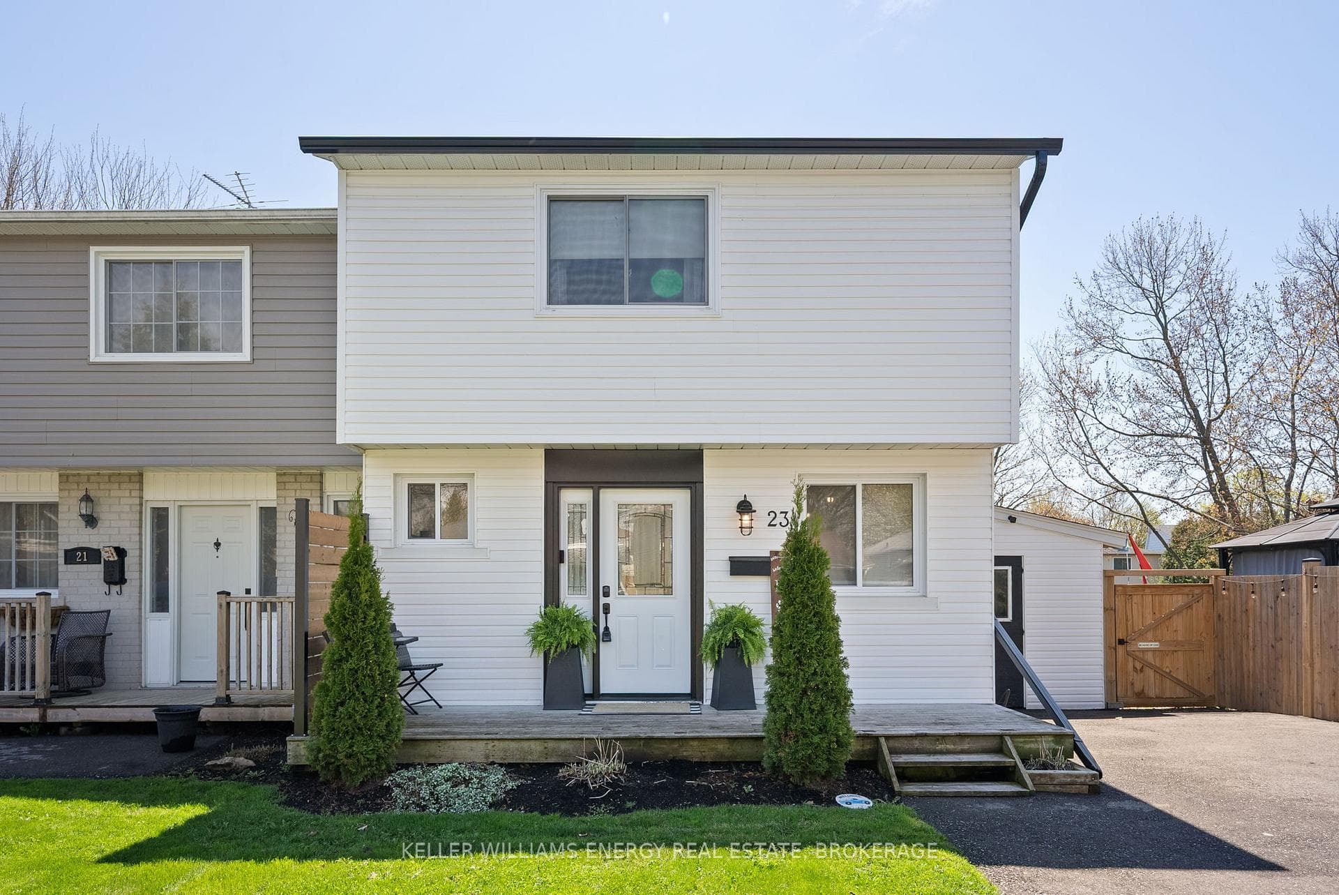 23 Stanley Drive photo 2