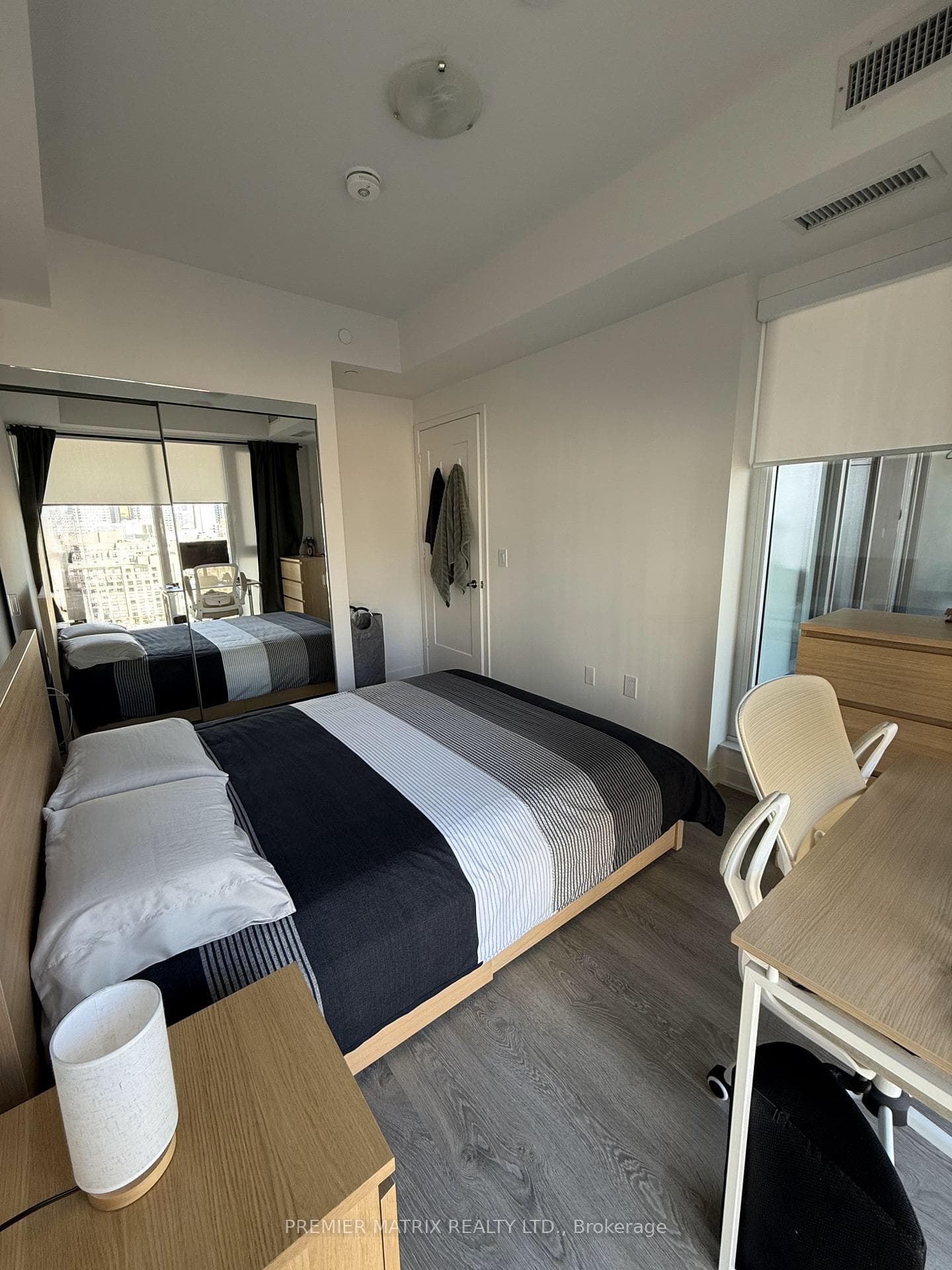 135 Lower Sherbourne Street Unit 1269 W photo 5