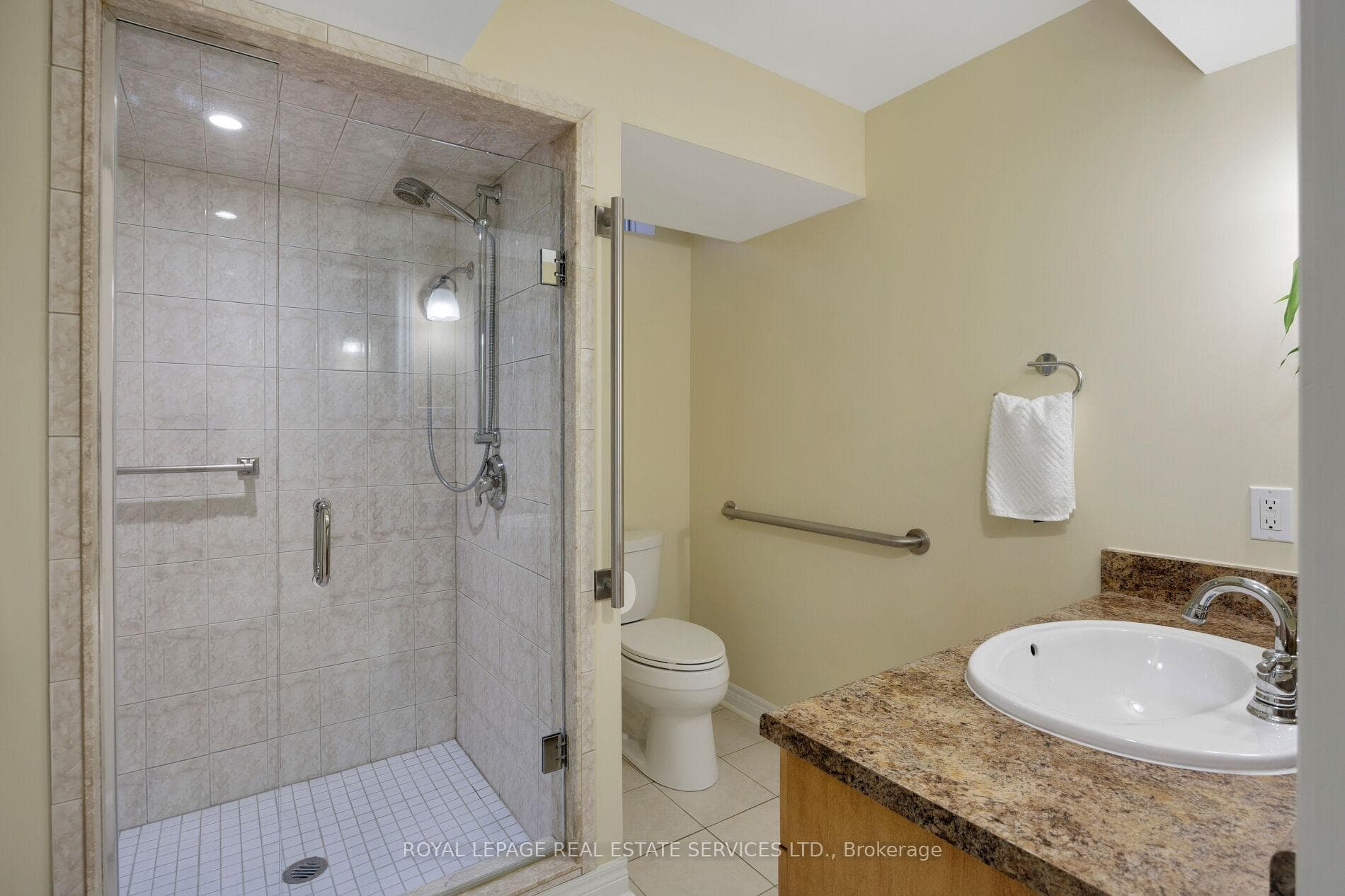 1392 Pinecliff Road photo 32