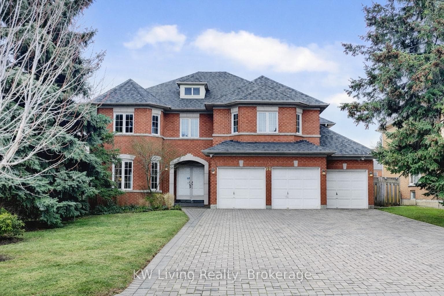 50 Brookshill Crescent photo 2
