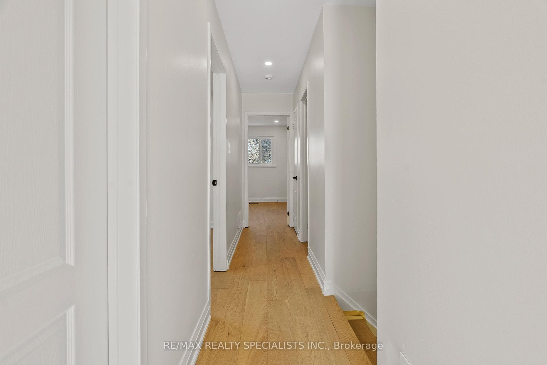 6419 Chaumont Crescent Unit Upper photo 21