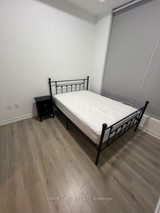 395 Bloor Street Unit 5310 photo 6