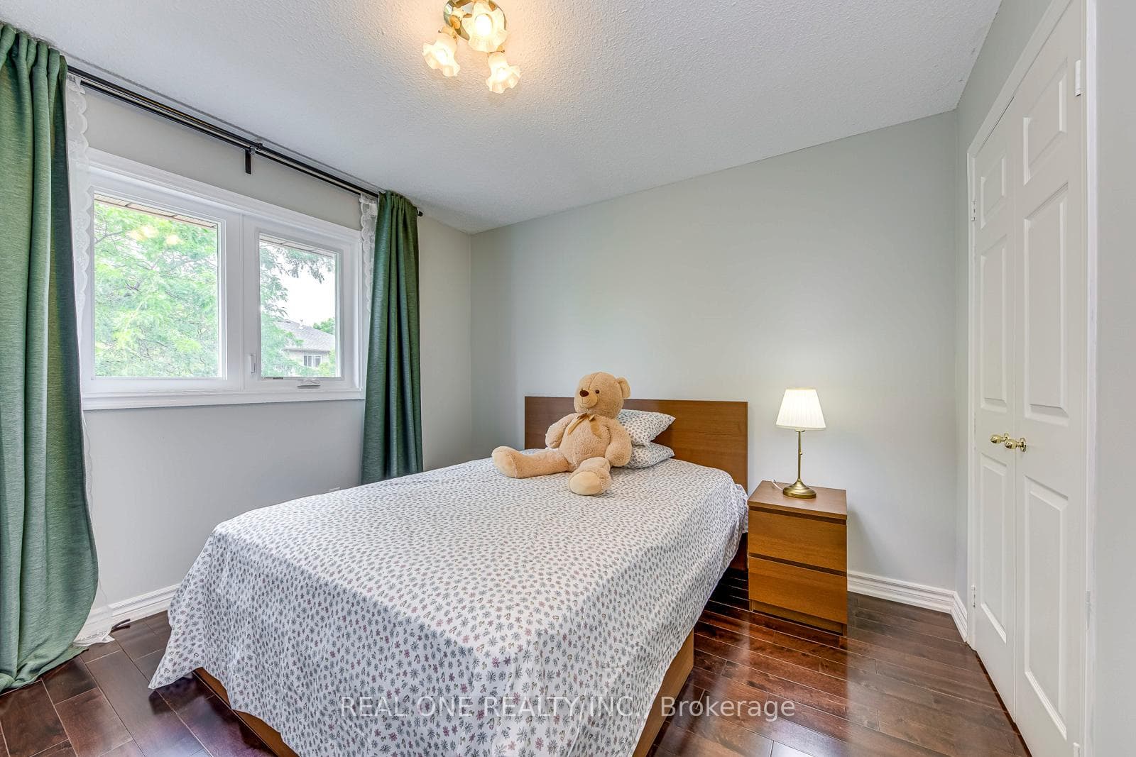 1237 Woodview Drive photo 37