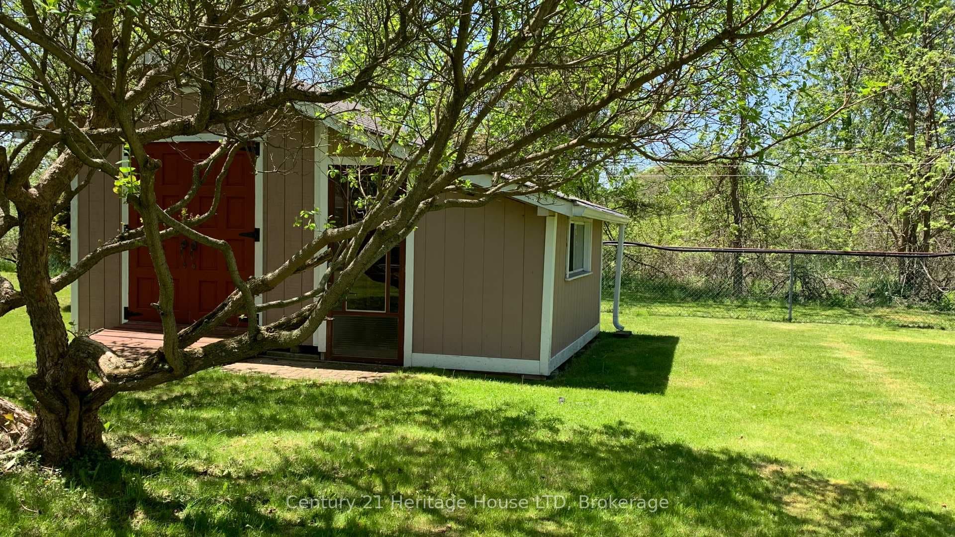 2764 Port Robinson Road photo 5