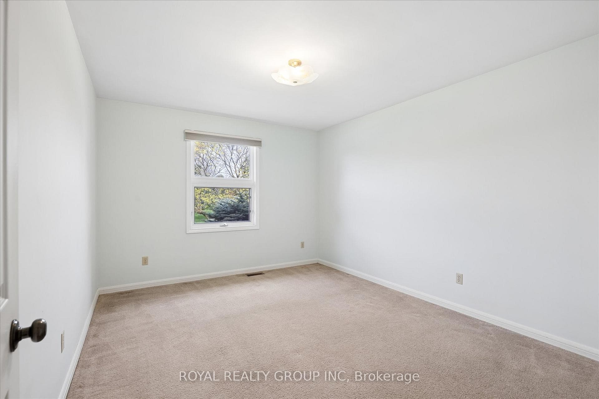 28 Strauss Court photo 25