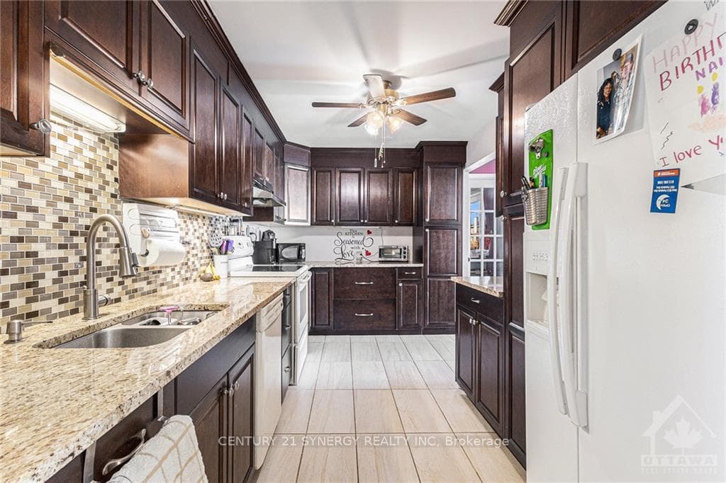 790 ST ANDRE Drive Unit 68B photo 6