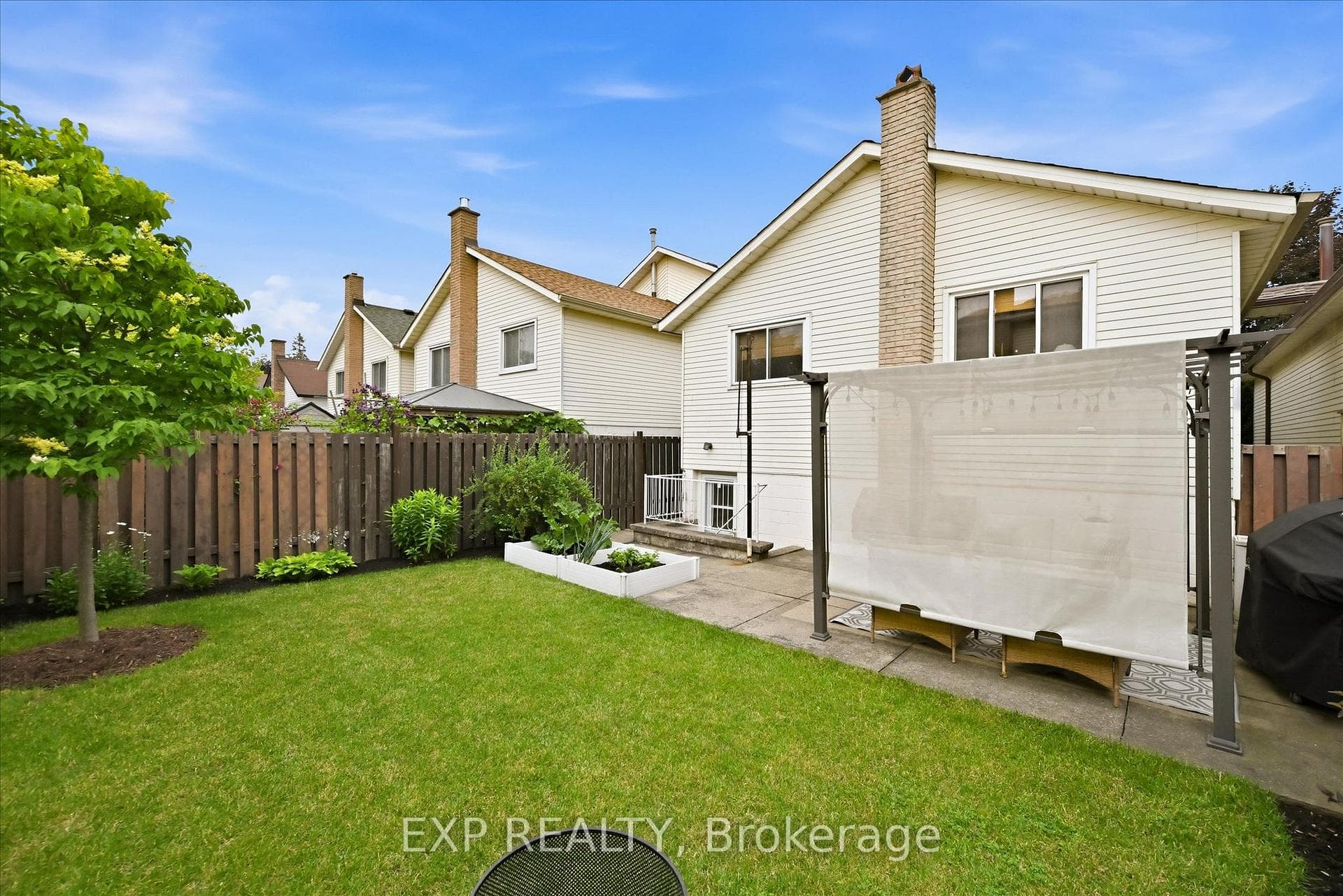66 Elmore Drive photo 26