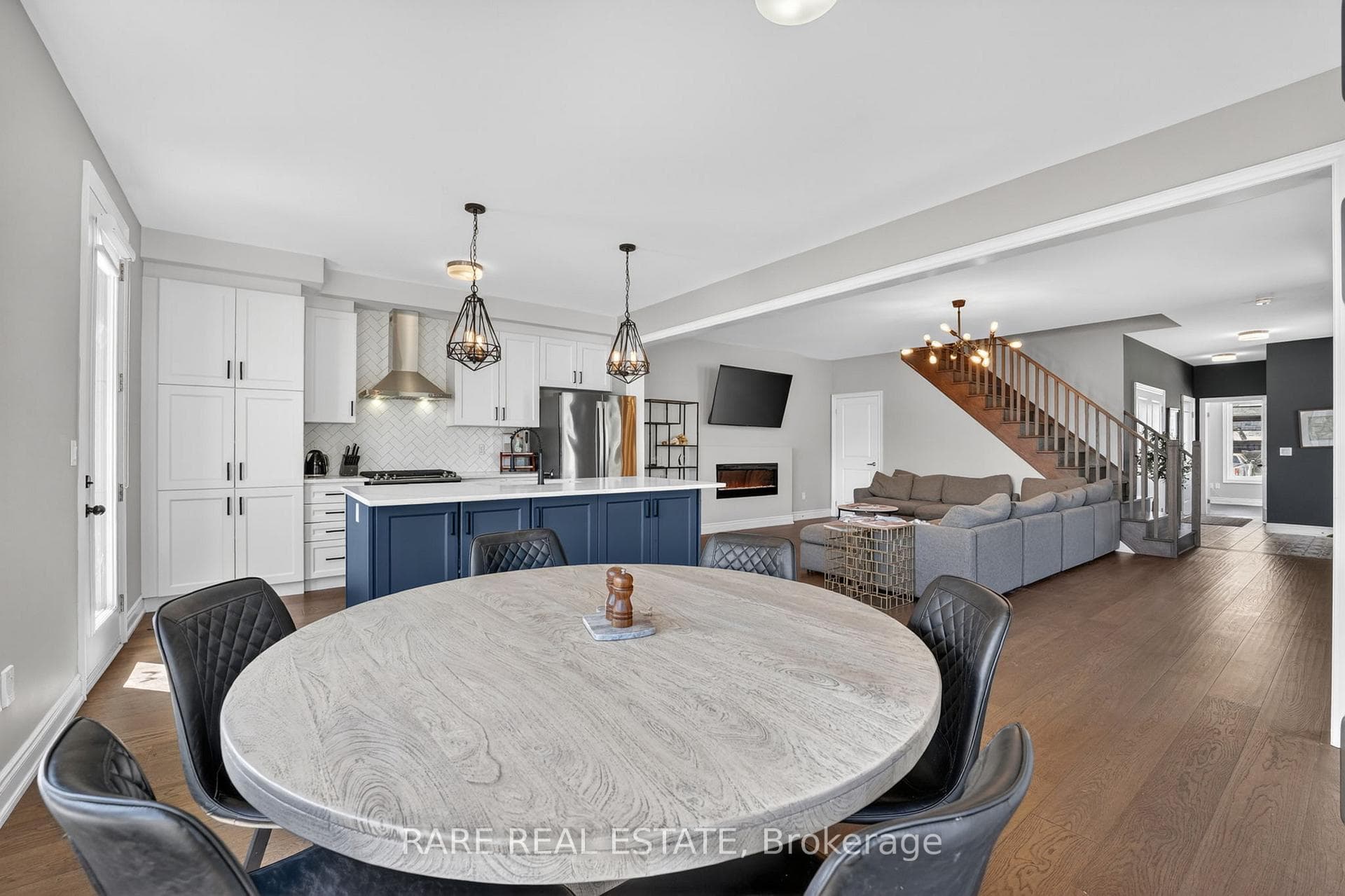 2141 Wilson Street photo 20