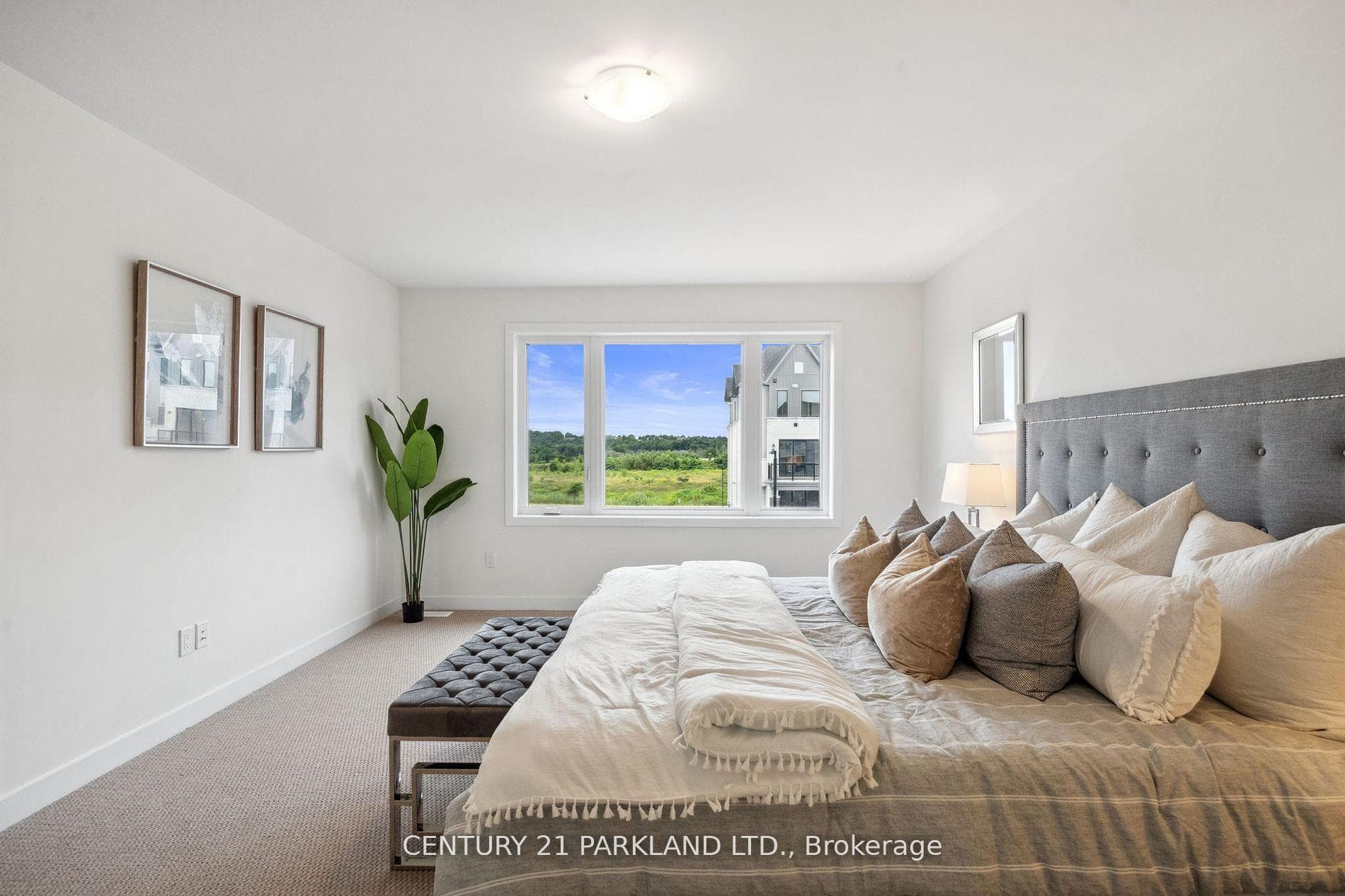 160 Densmore Road Unit 35 photo 28
