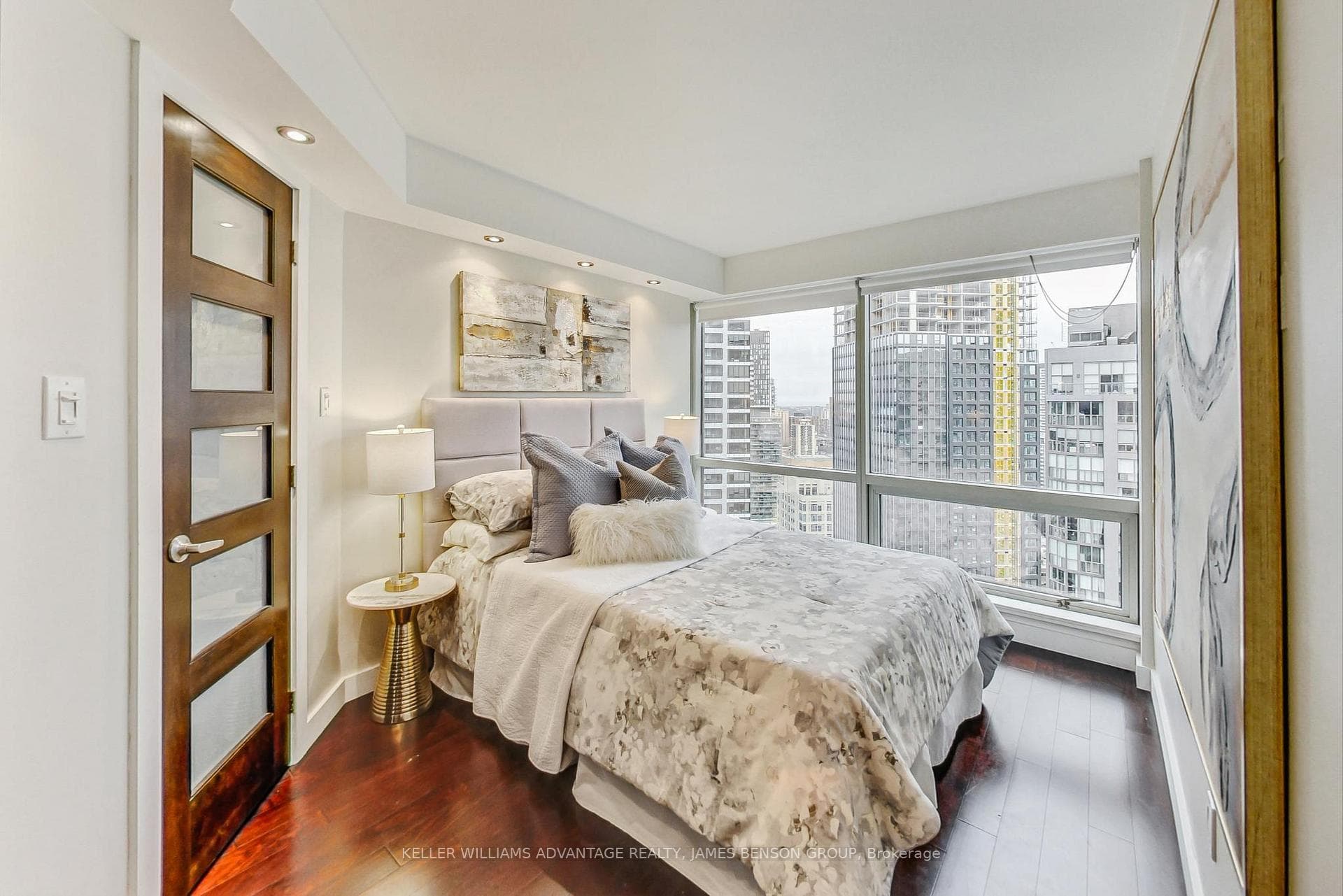 1001 Bay Street Unit 2708 photo 17