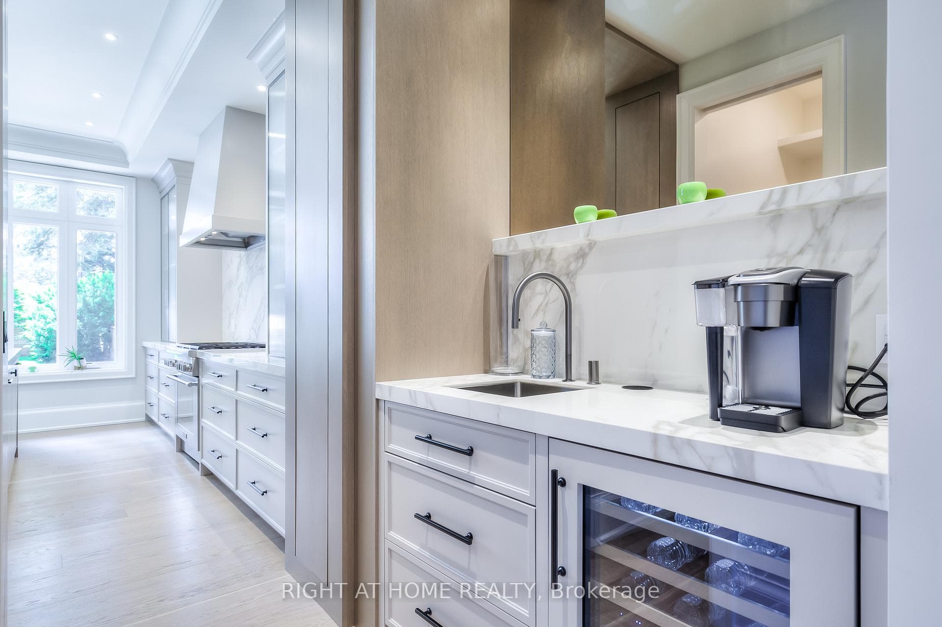 124 Shaver Avenue photo 4