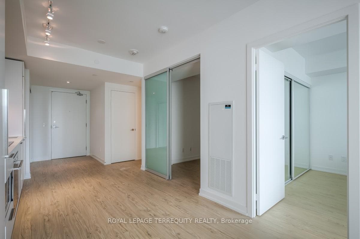 85 Wood Street Unit 2701 photo 14