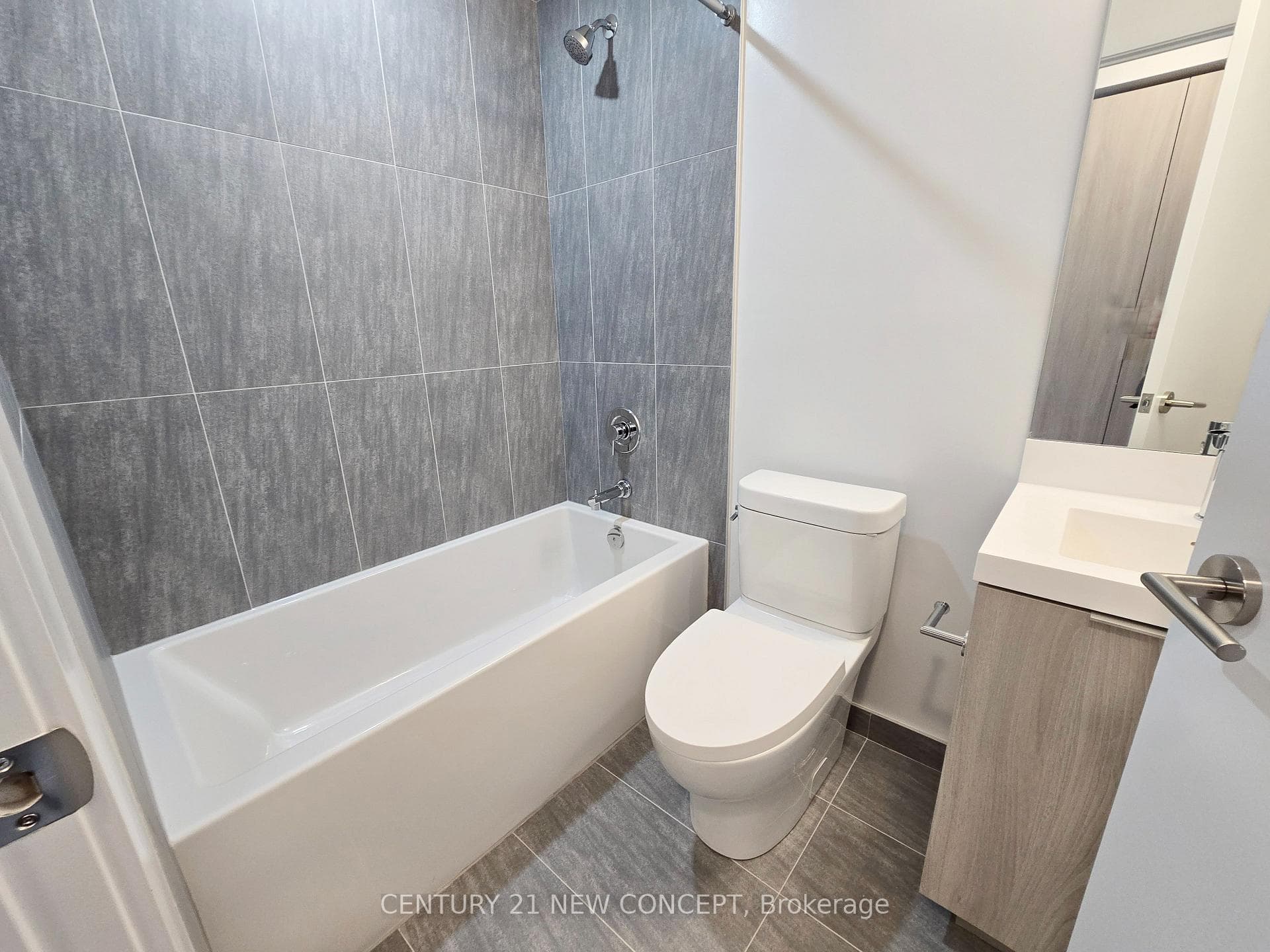 5858 Yonge Street Unit 1726 photo 8