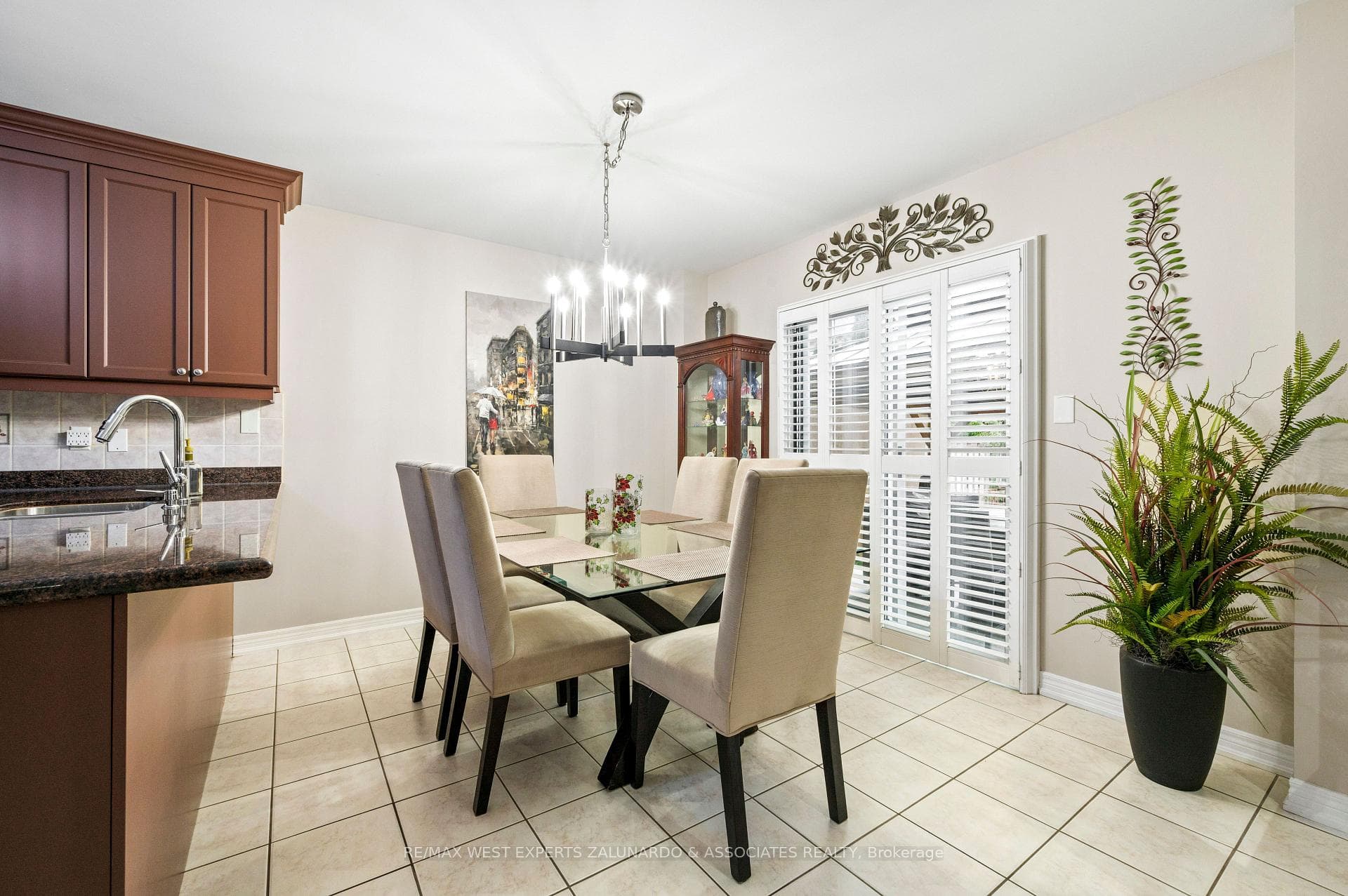 59 Forest Fountain Drive photo 10