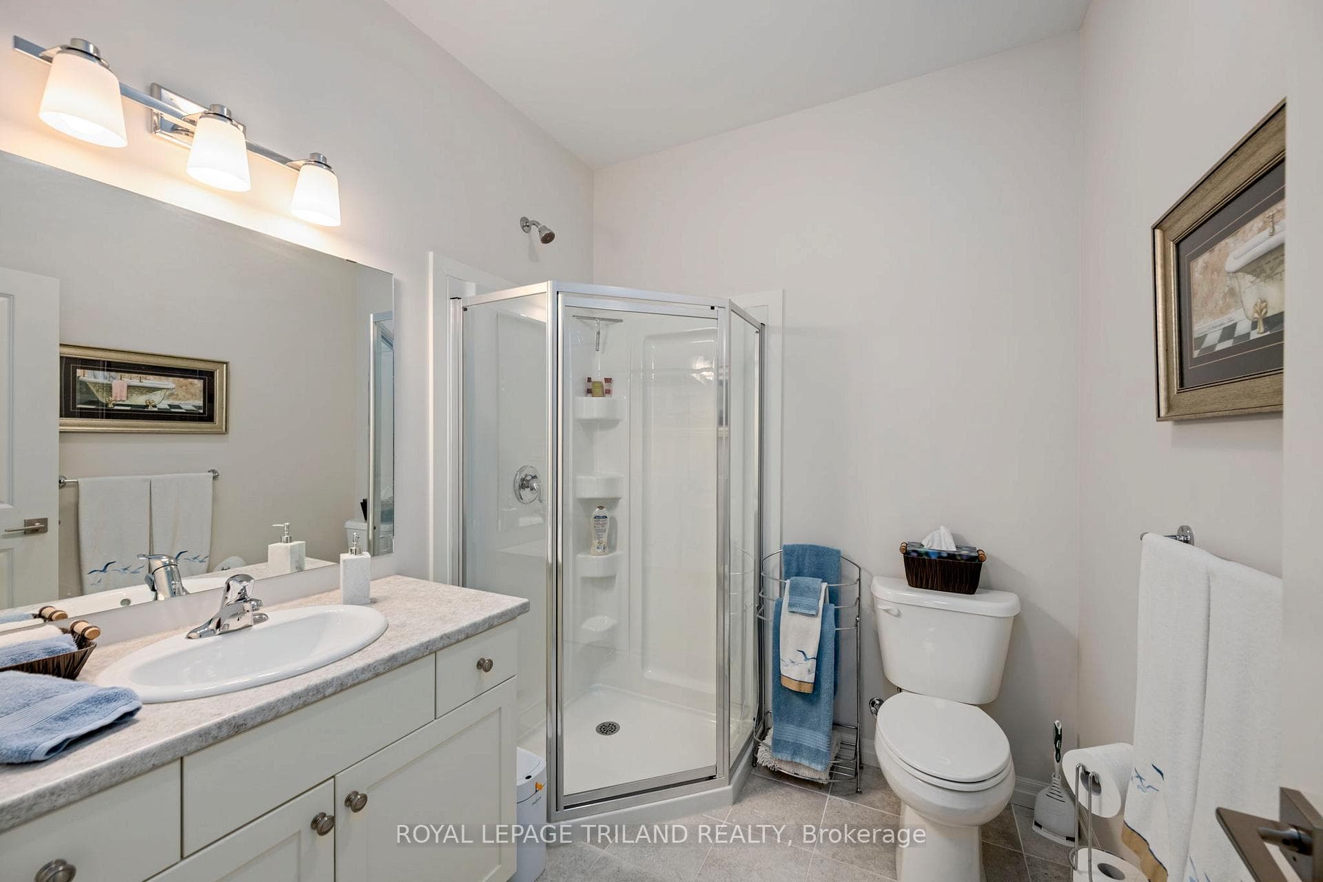 32 Charter Creek Court photo 11