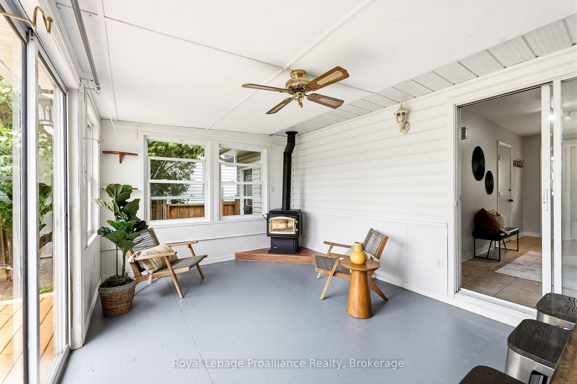 158 Ontario Street photo 28