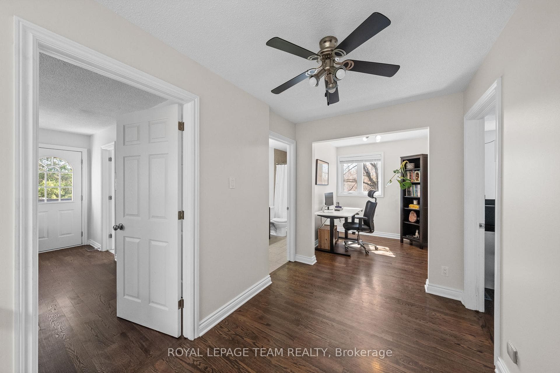 1081 Boucher Crescent photo 22