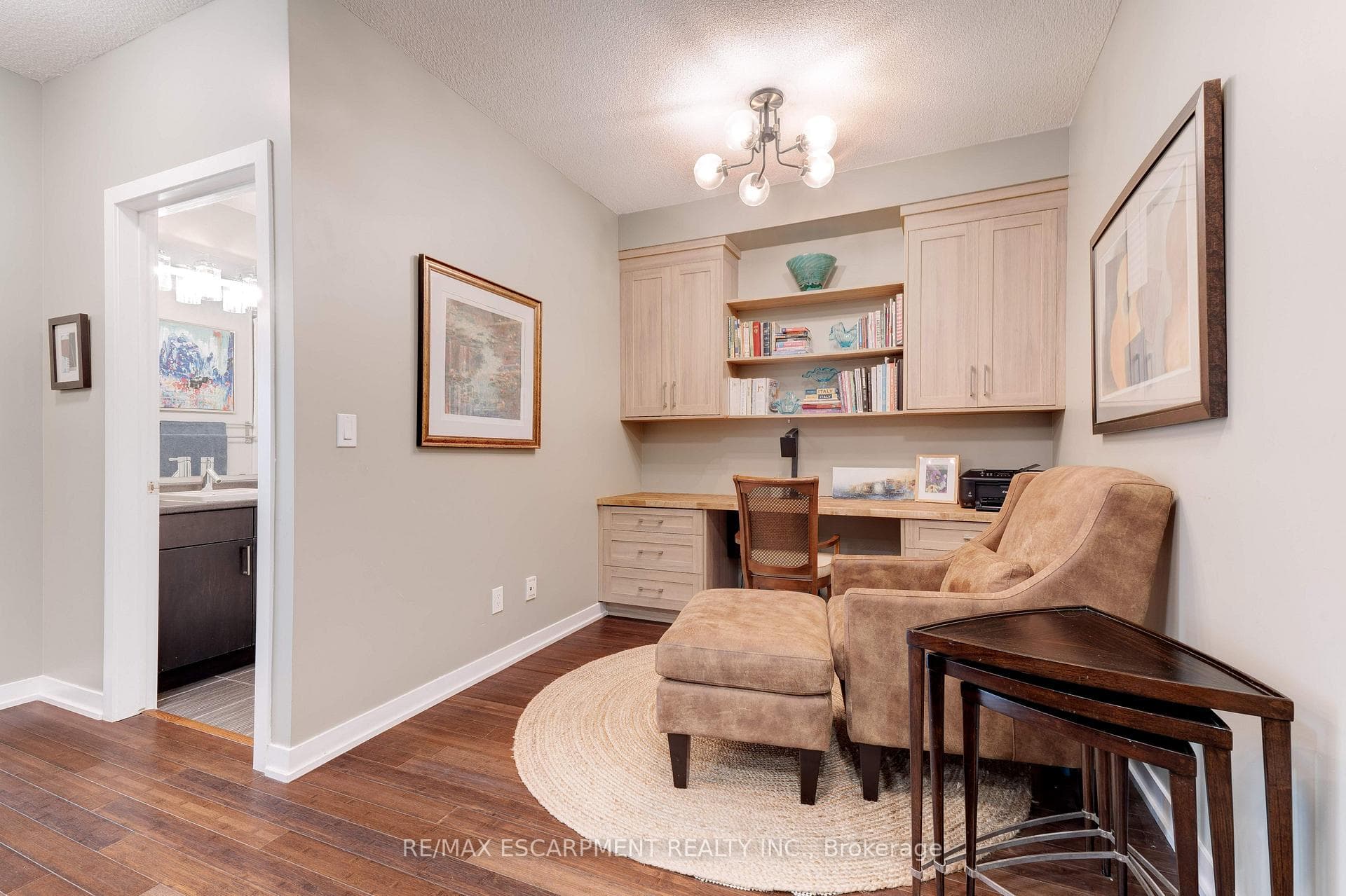 551 Maple Avenue Unit 412 photo 15