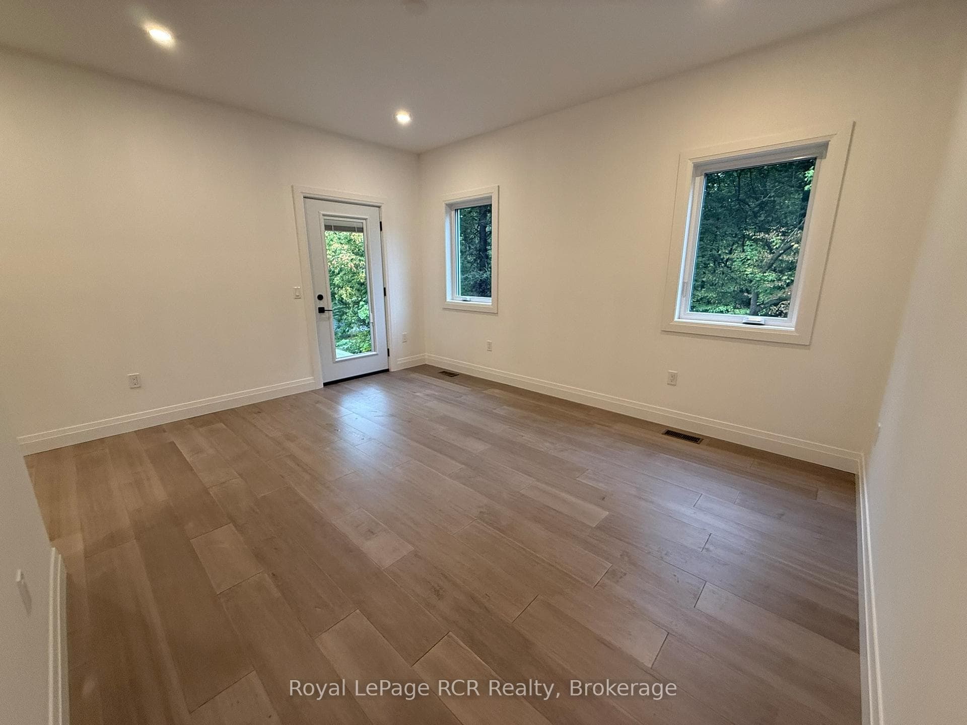 170 Elgin Street photo 23