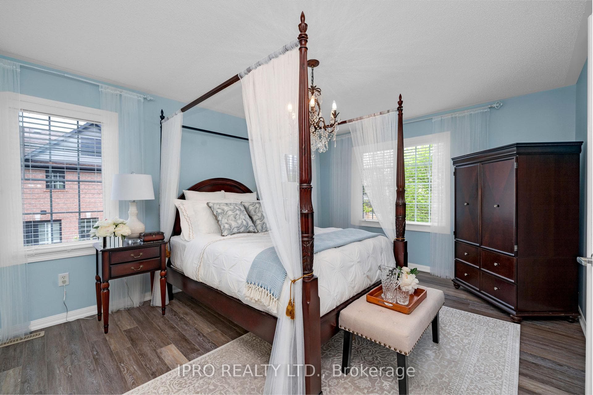 1392 Hill Street photo 20