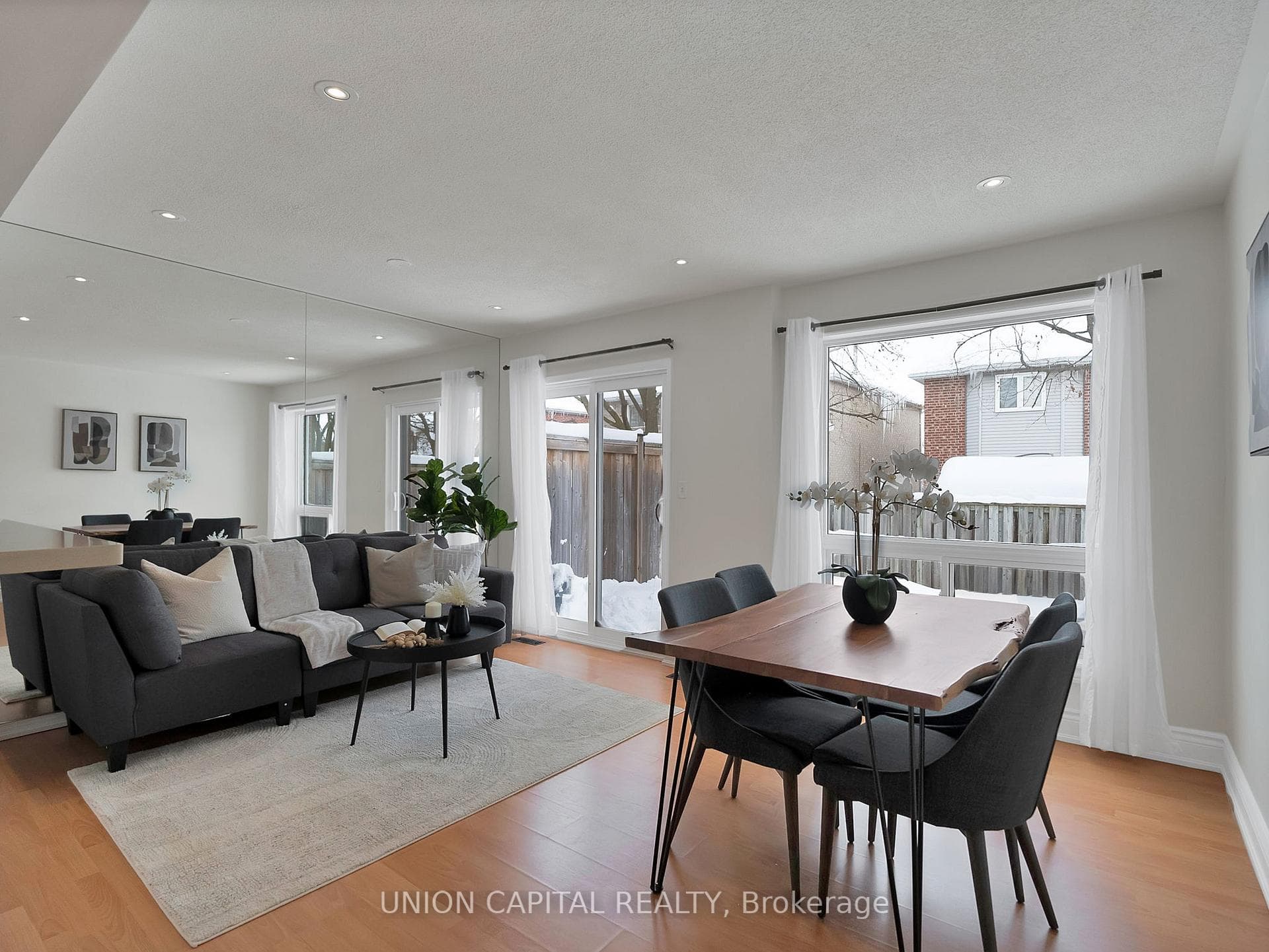 55 Barondale Drive Unit 35 photo 1