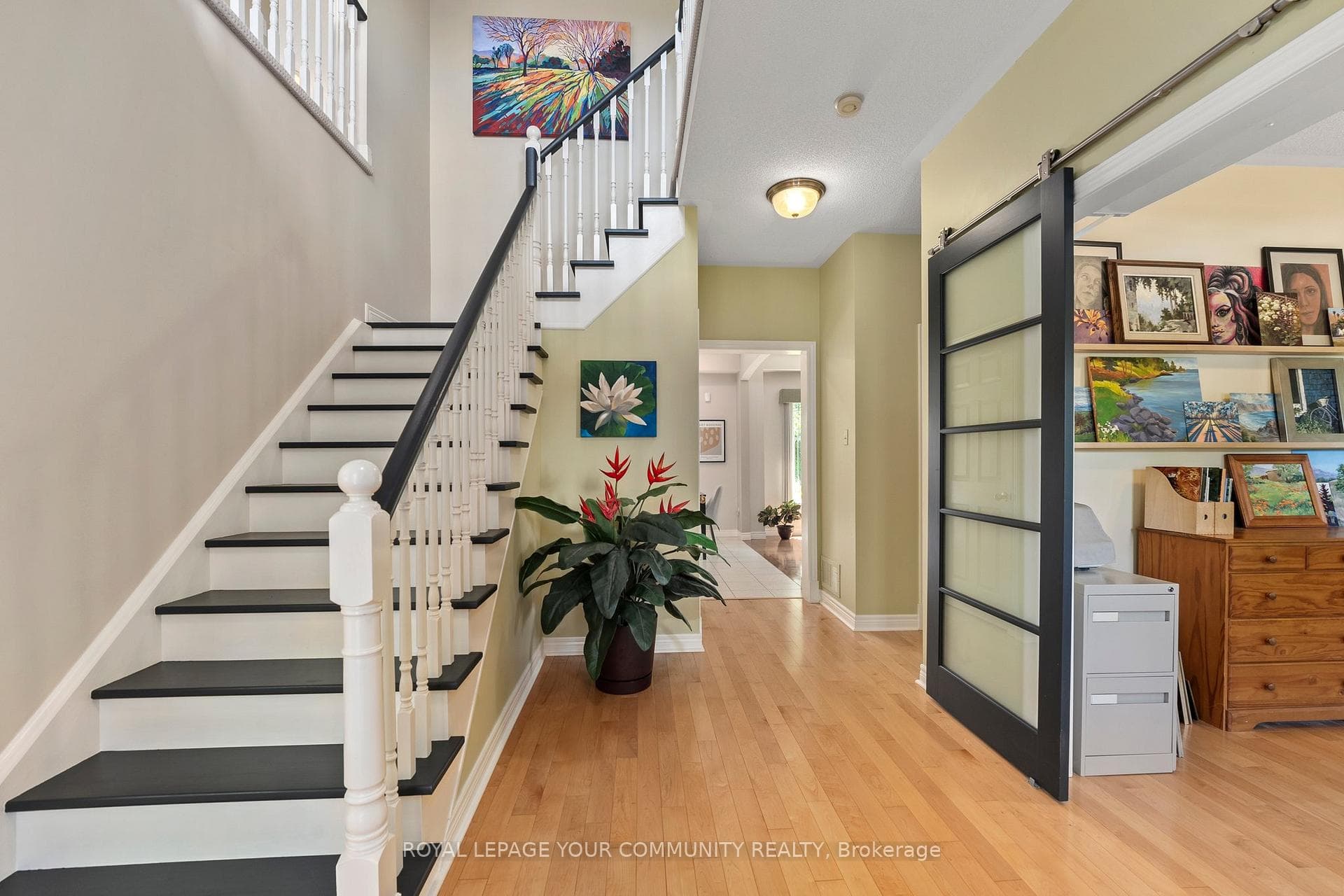 17 Taylor Drive photo 4
