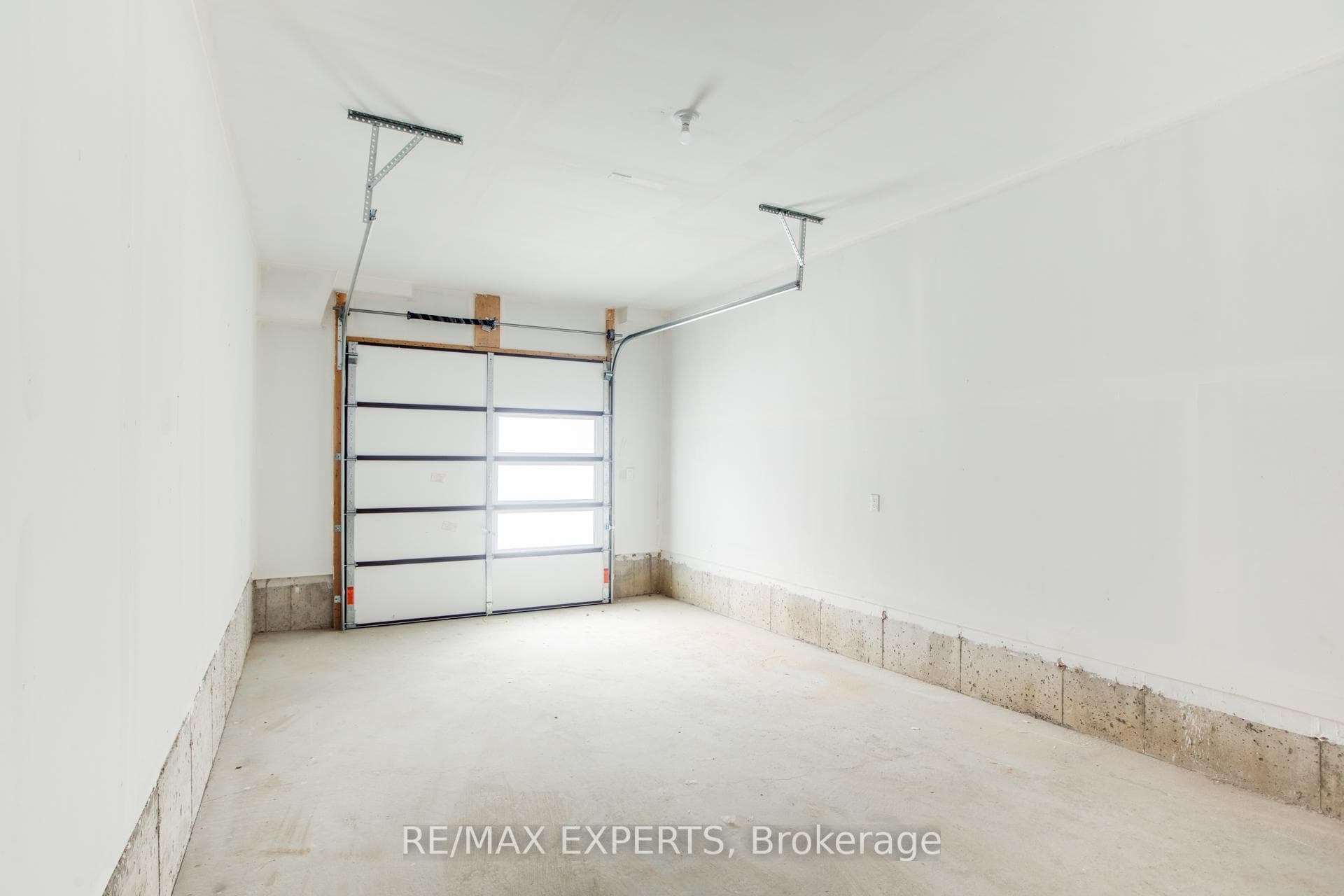 57 Creekbank Road Unit 1 photo 19