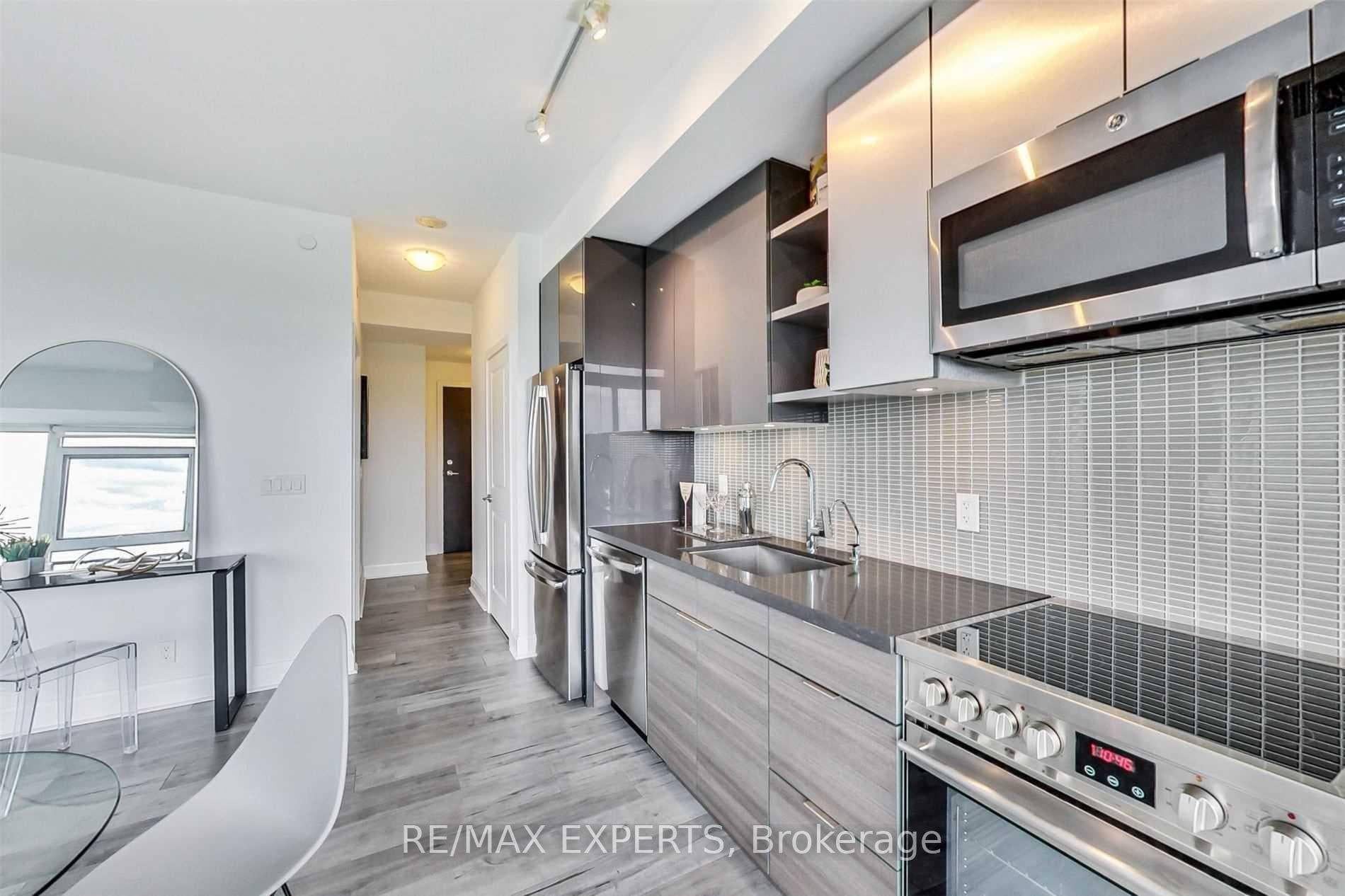 33 Shore Breeze Drive Unit 1104 photo 8