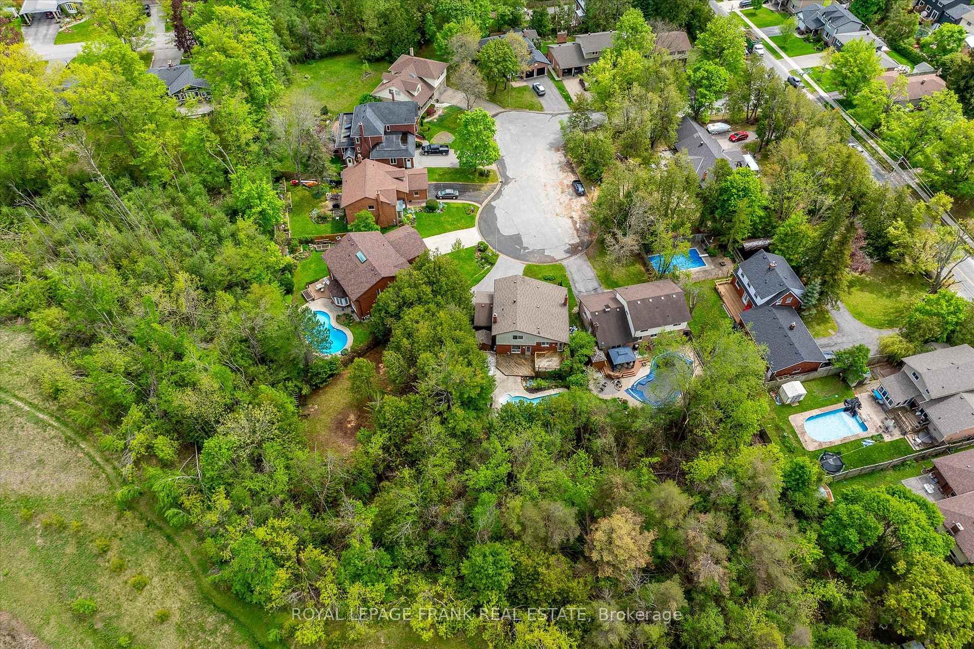 17 Claudette Court photo 48