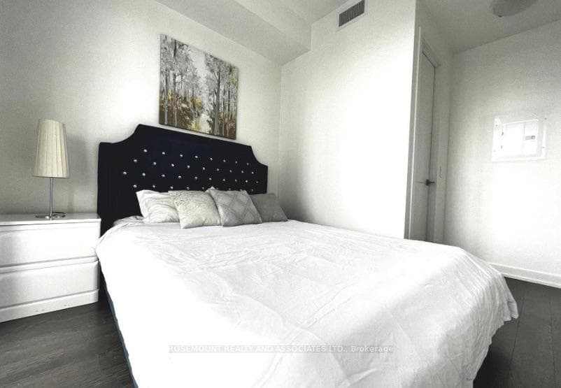 10 Park Lawn Road Unit 3606 photo 3